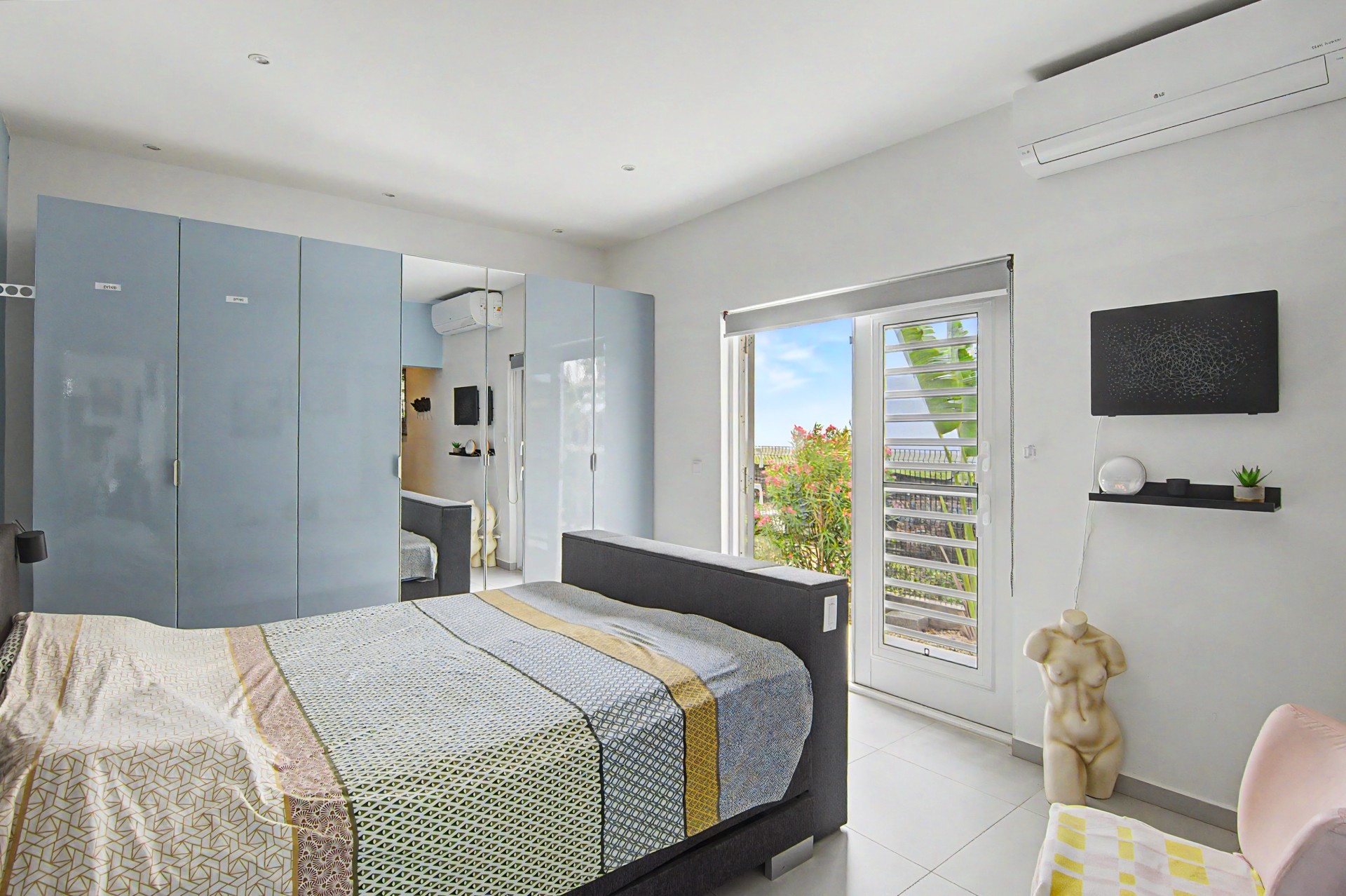 Property in Harmonie