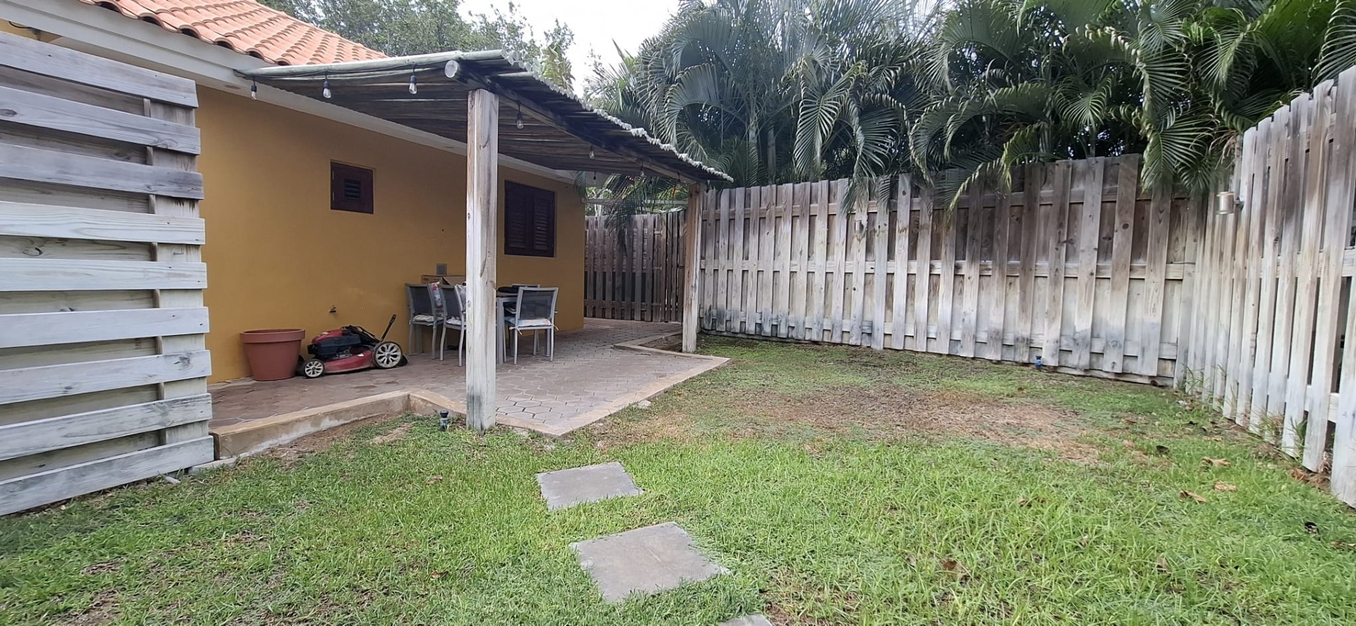 Property in Bottelier