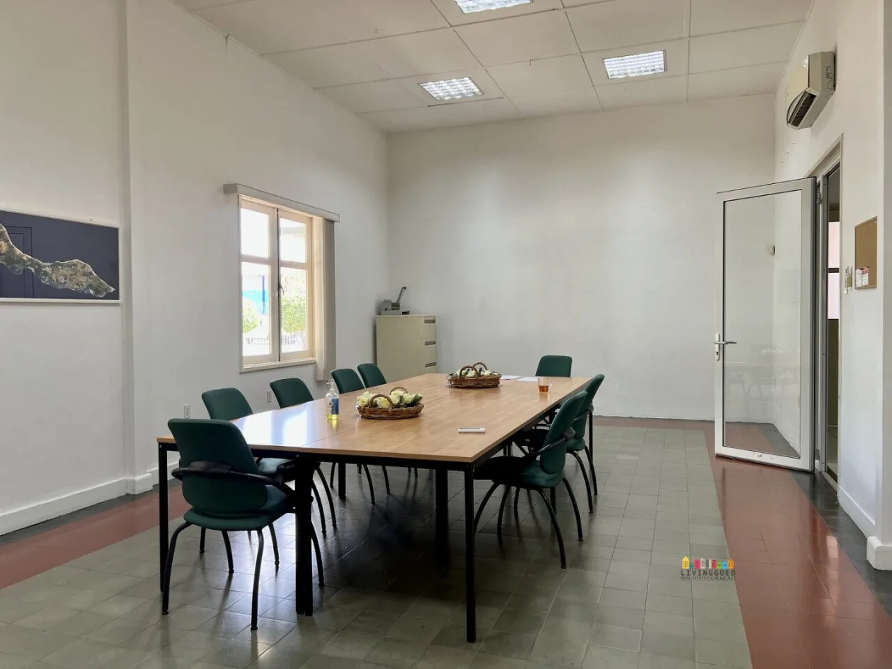 Commercial in Emmastad