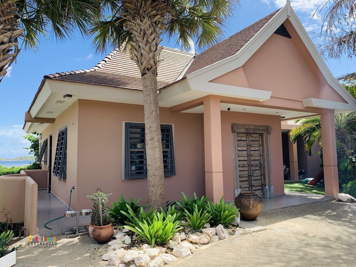 Villa in Zuurzak