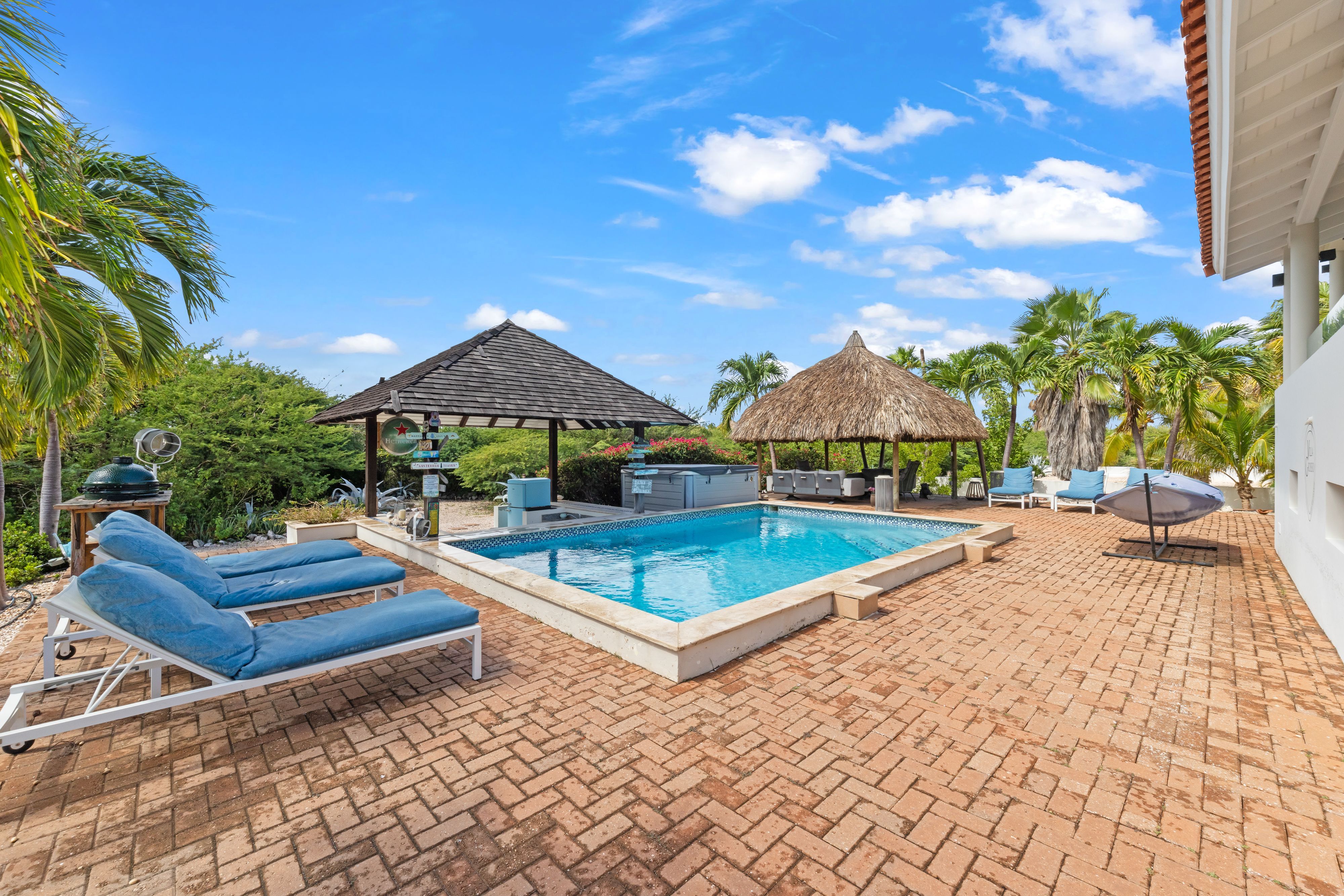 Villa in Coral Estate