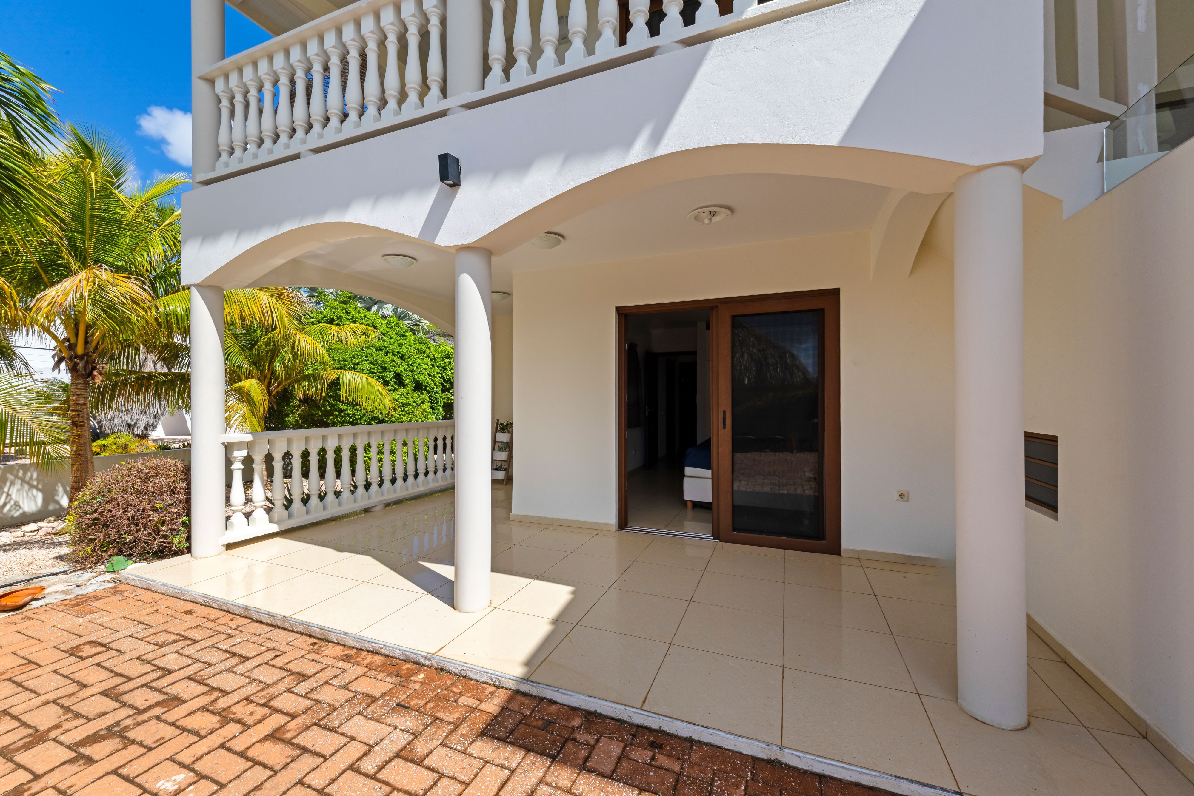 Villa in Coral Estate