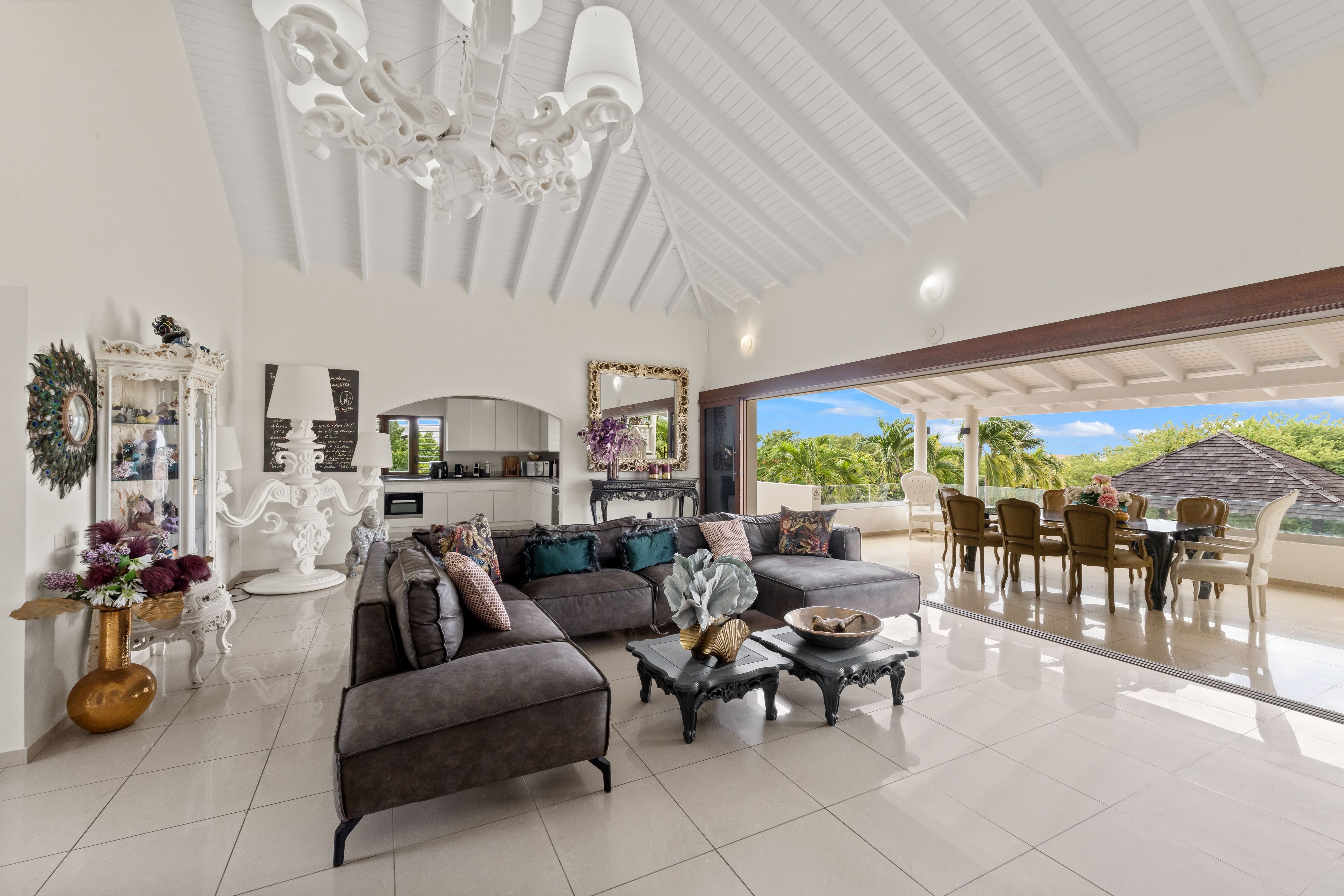 Villa in Coral Estate