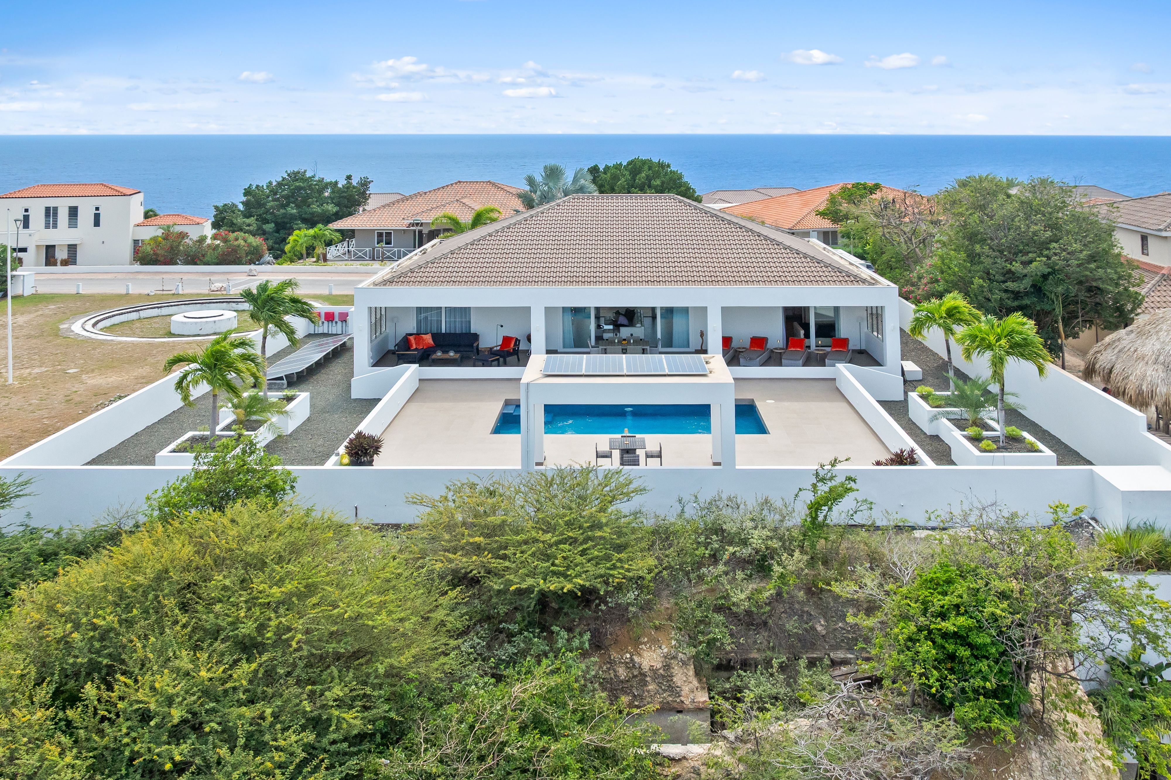 Villa in Blue Bay