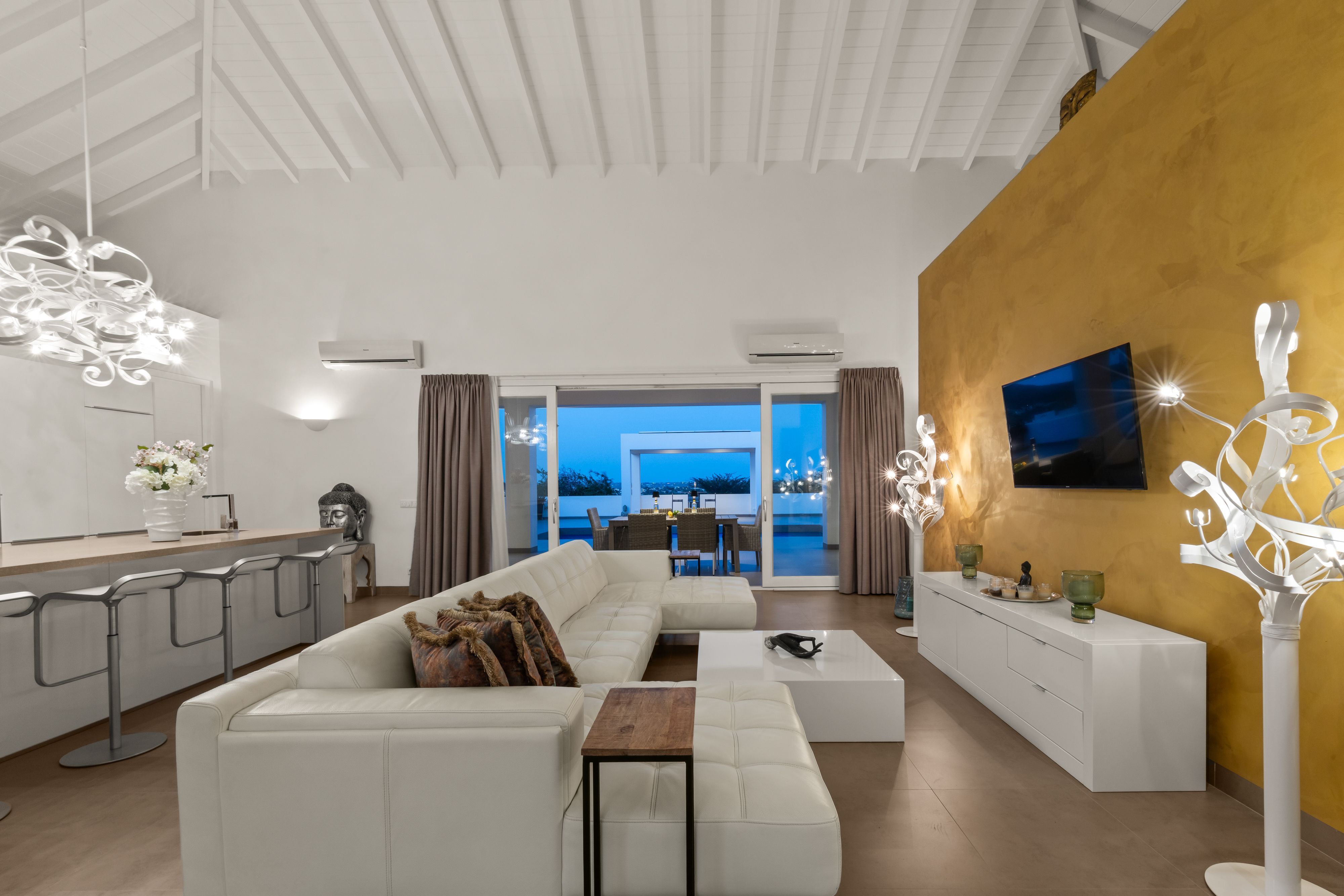 Villa in Blue Bay