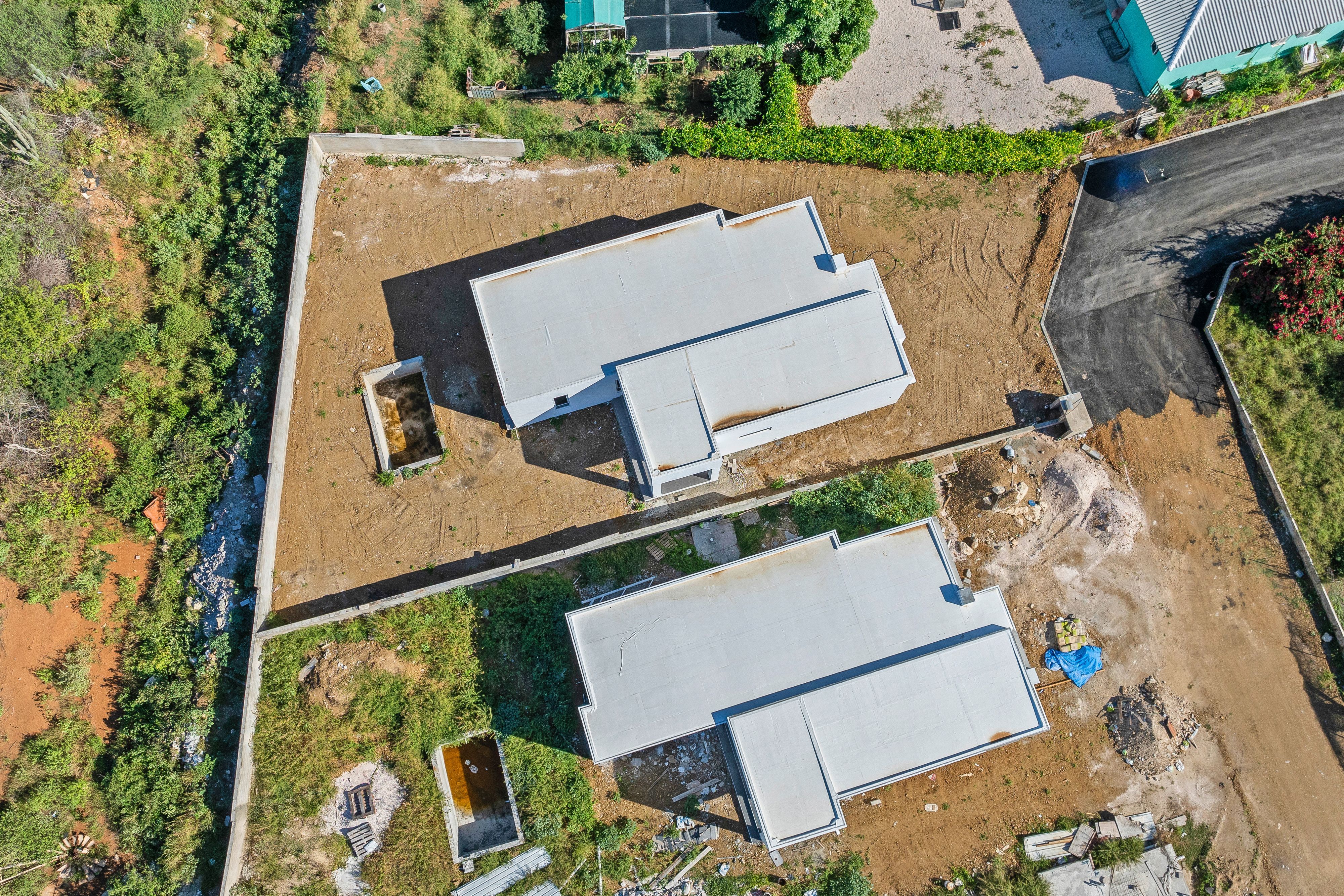 Property in Abrahamsz