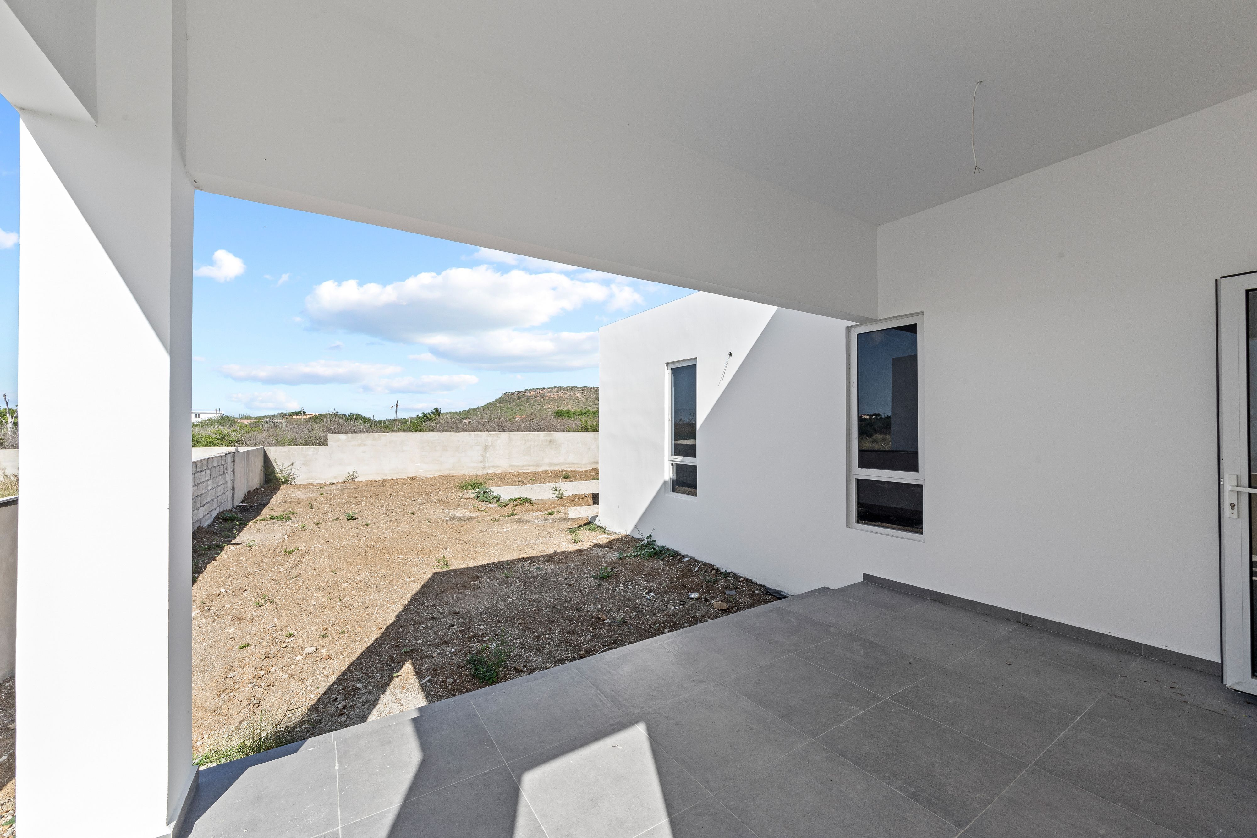Property in Abrahamsz