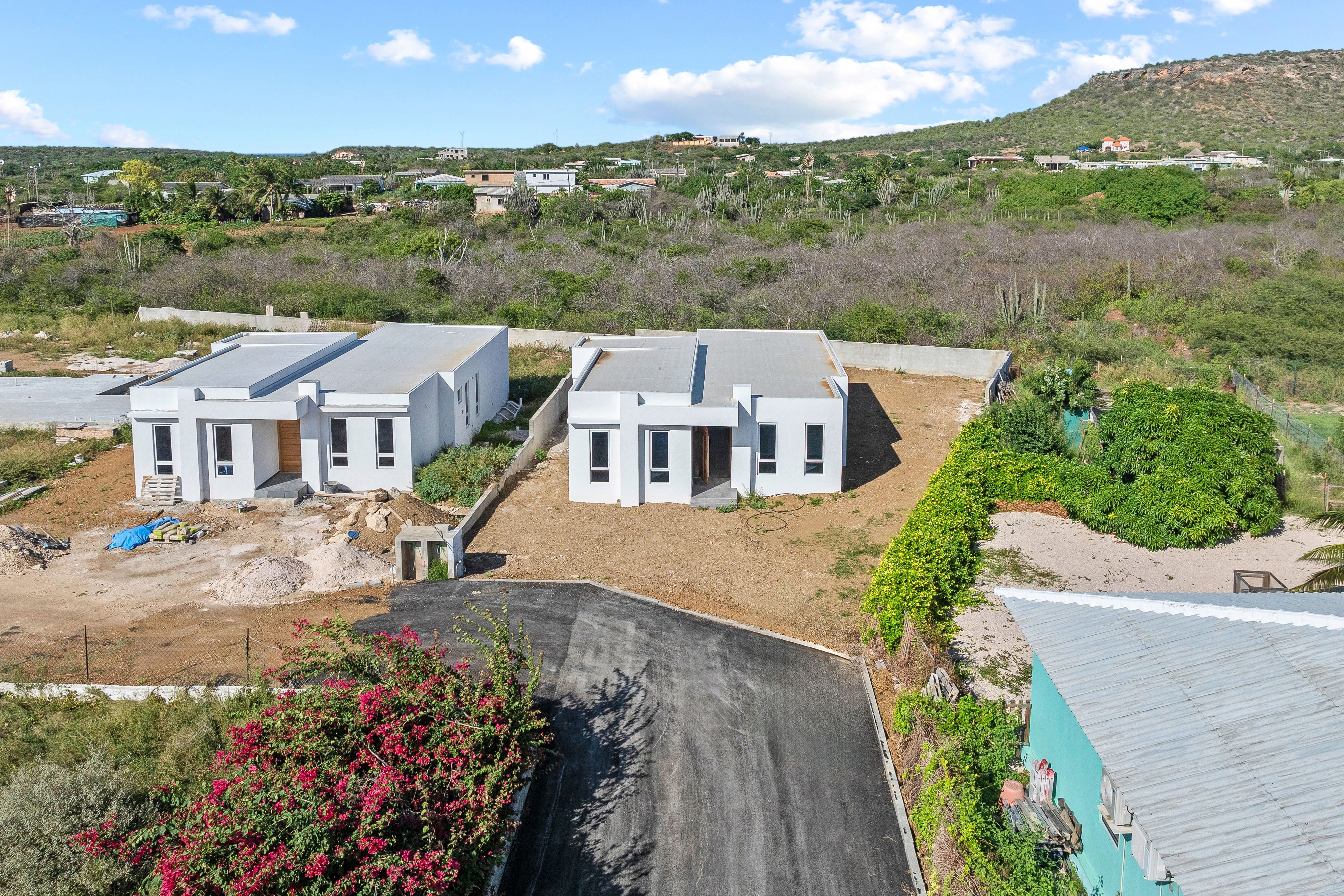 Property in Abrahamsz