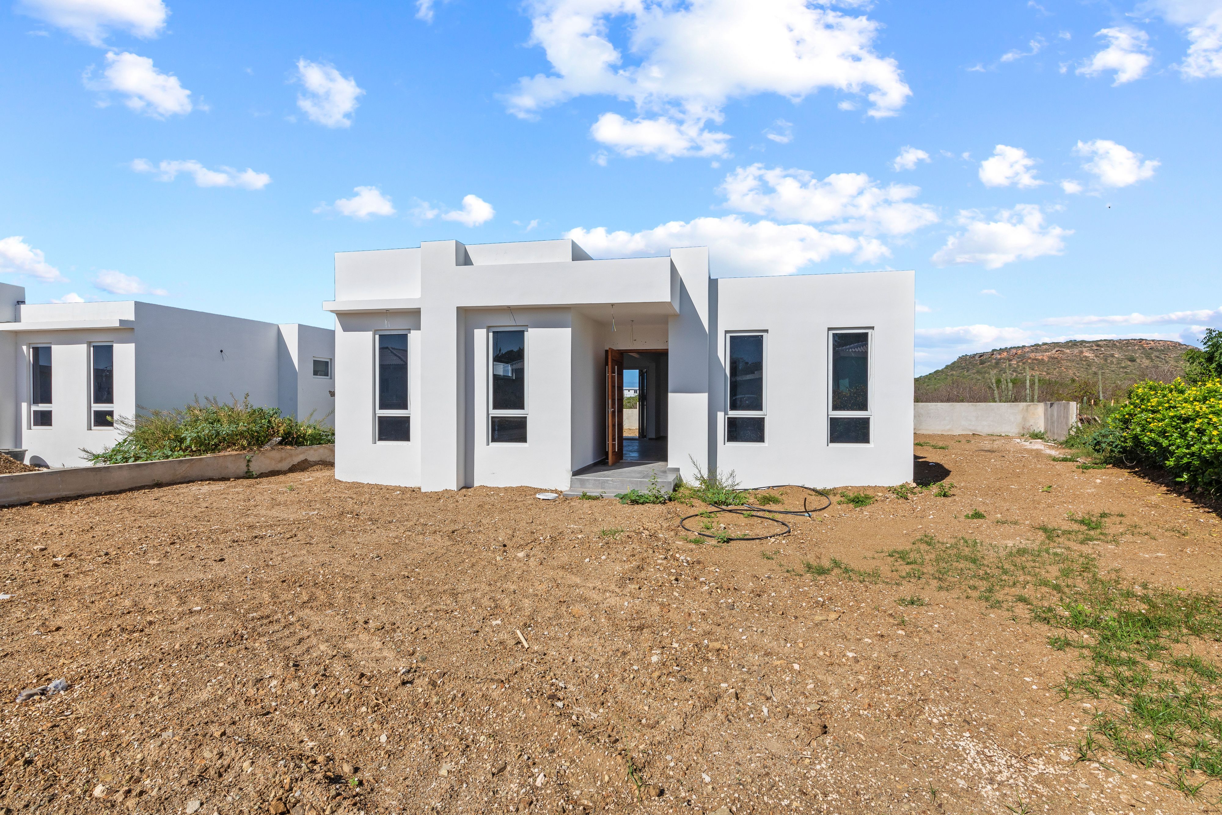 Property in Abrahamsz