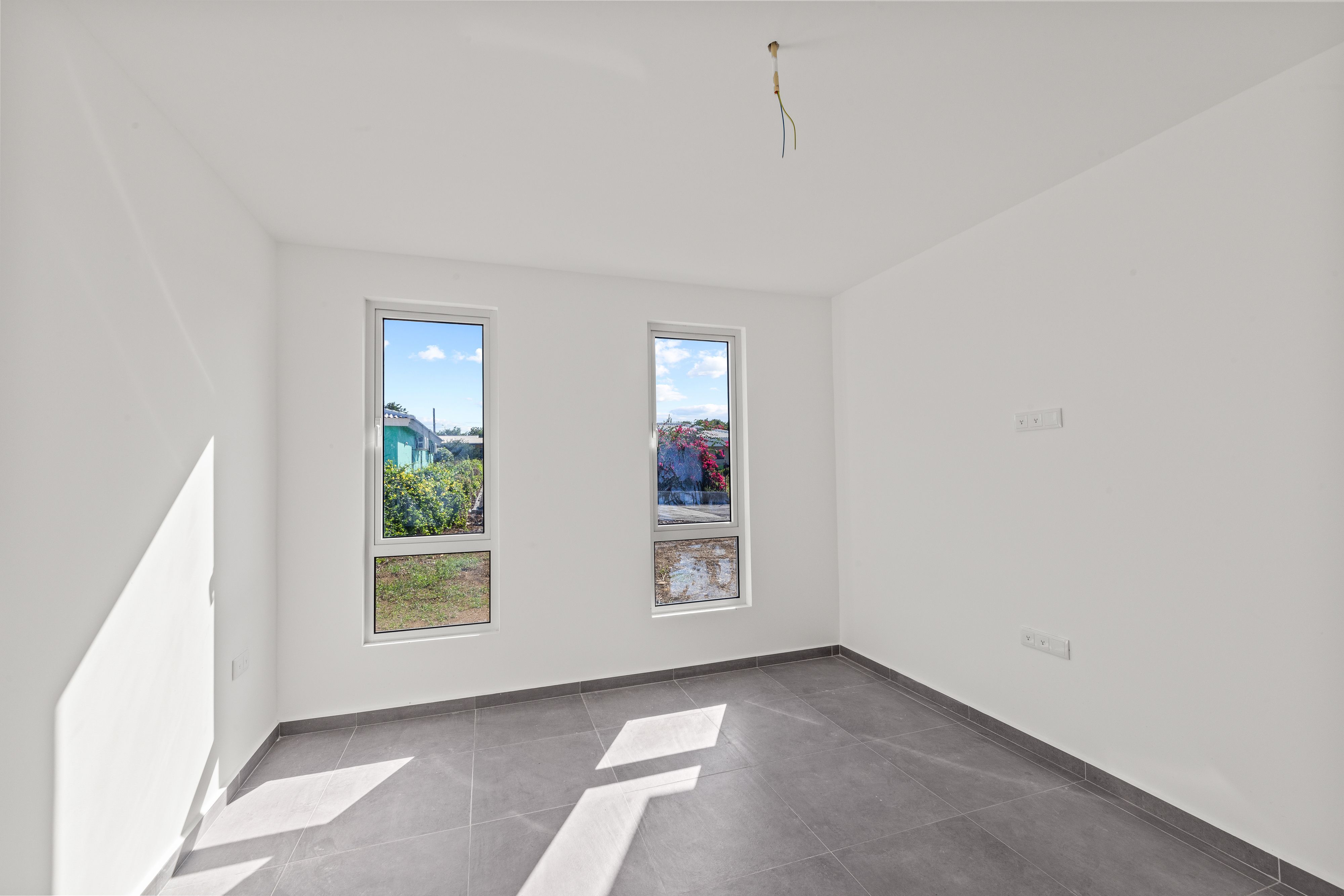 Property in Abrahamsz
