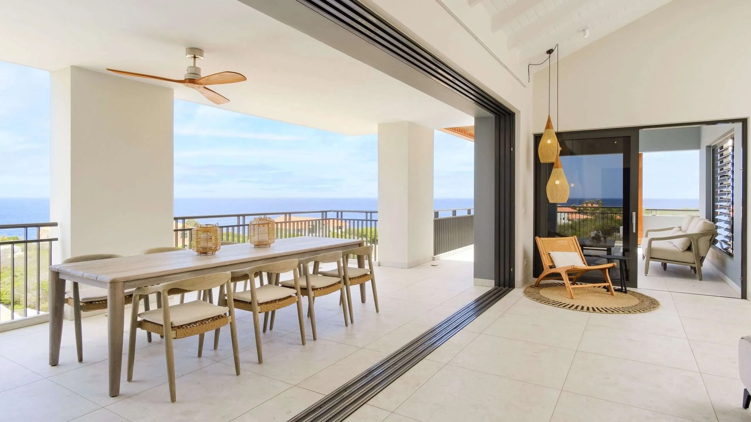 Apartment in Coral Estate