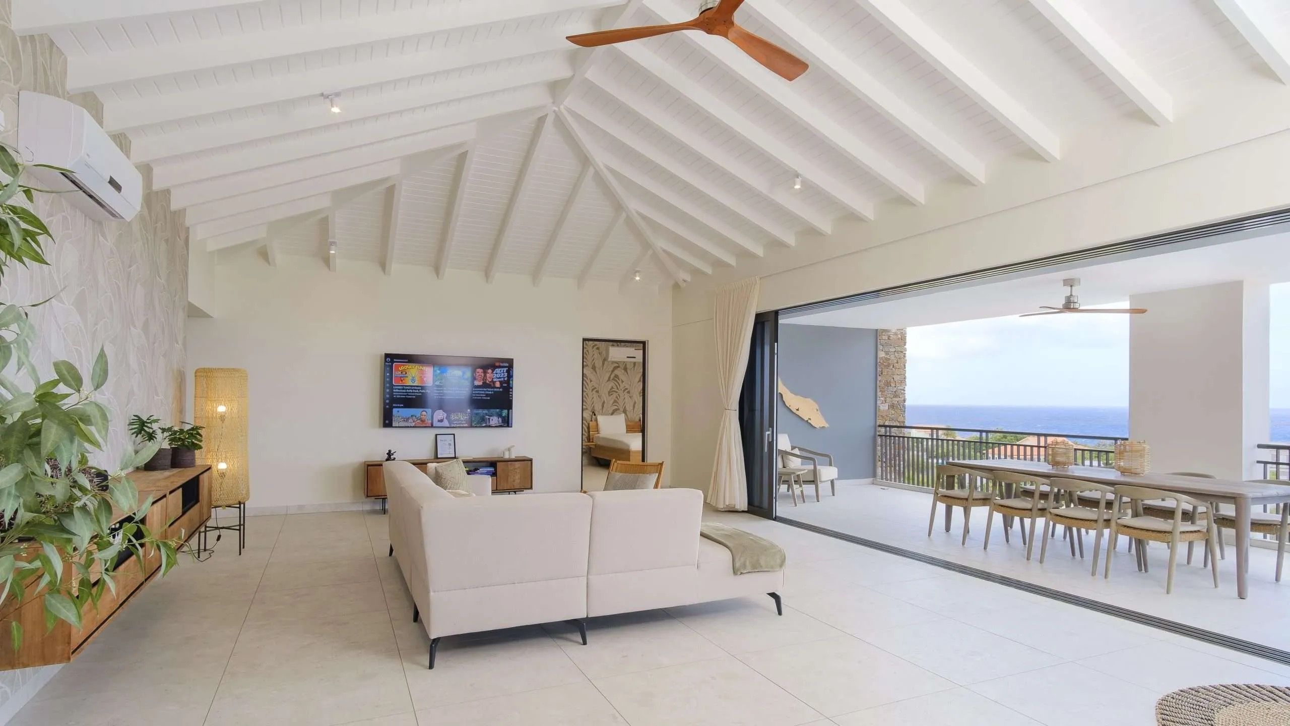 Apartment in Coral Estate