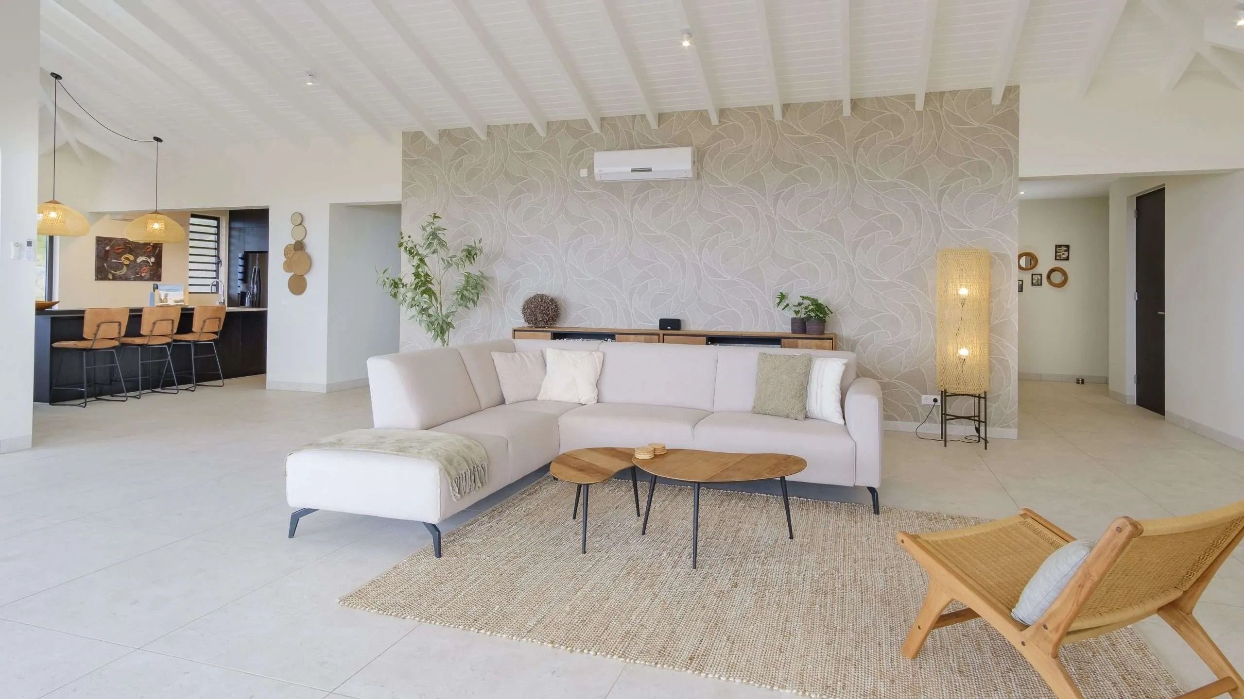 Apartment in Coral Estate