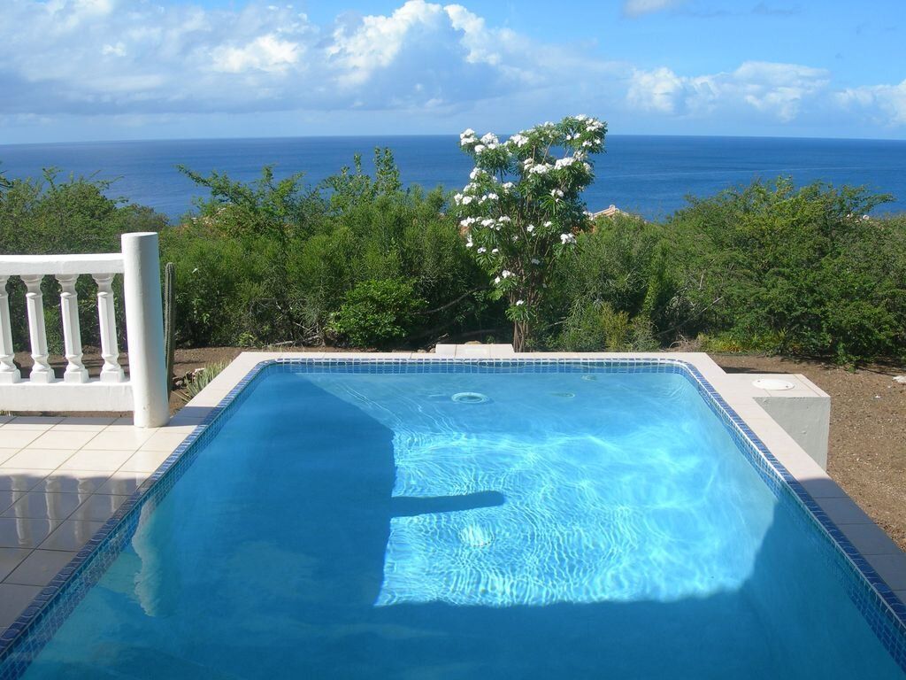 Villa in Coral Estate