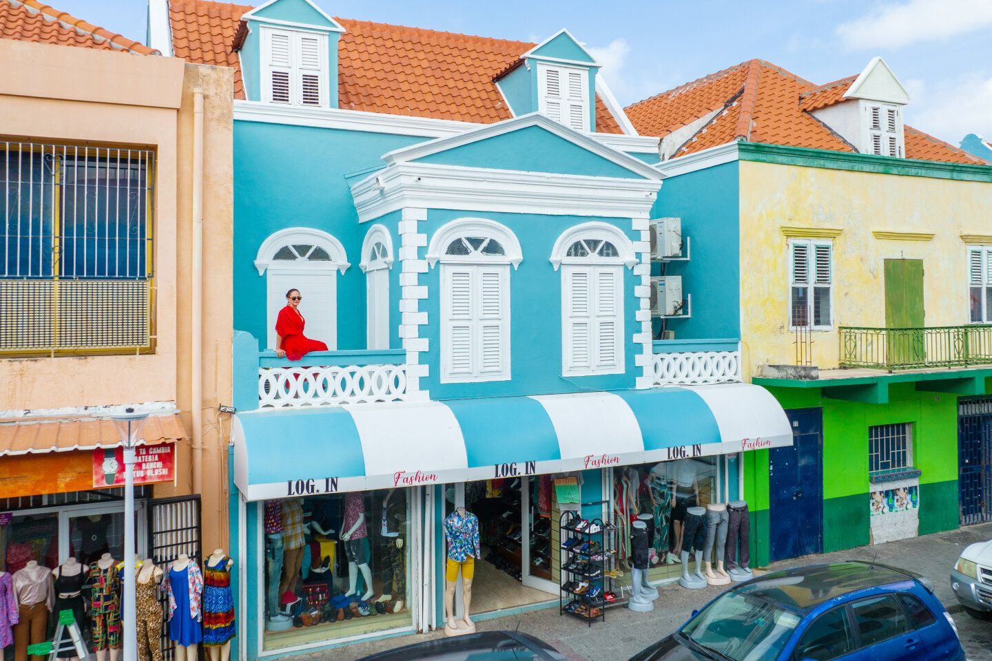 Commercial in Otrobanda