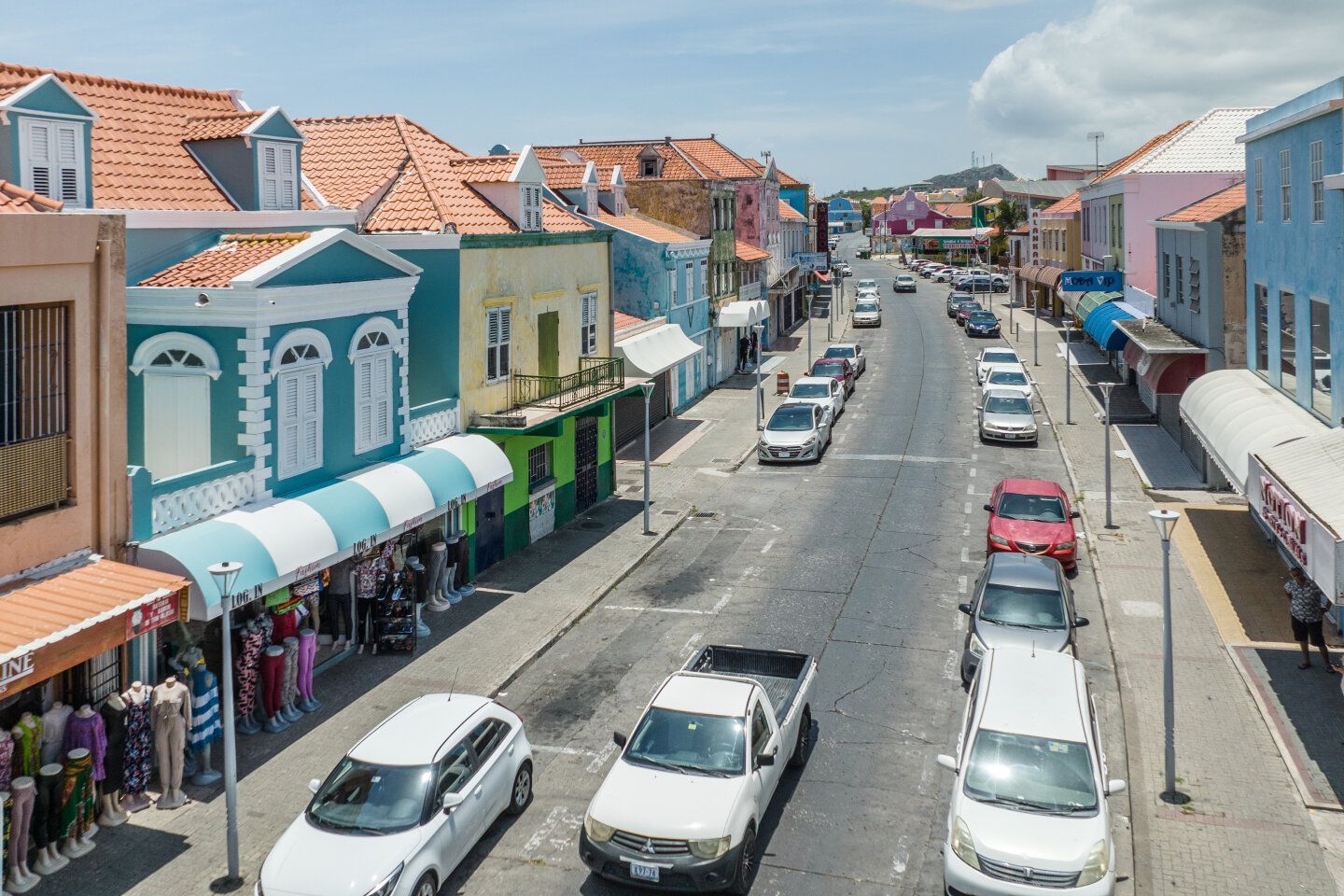 Commercial in Otrobanda