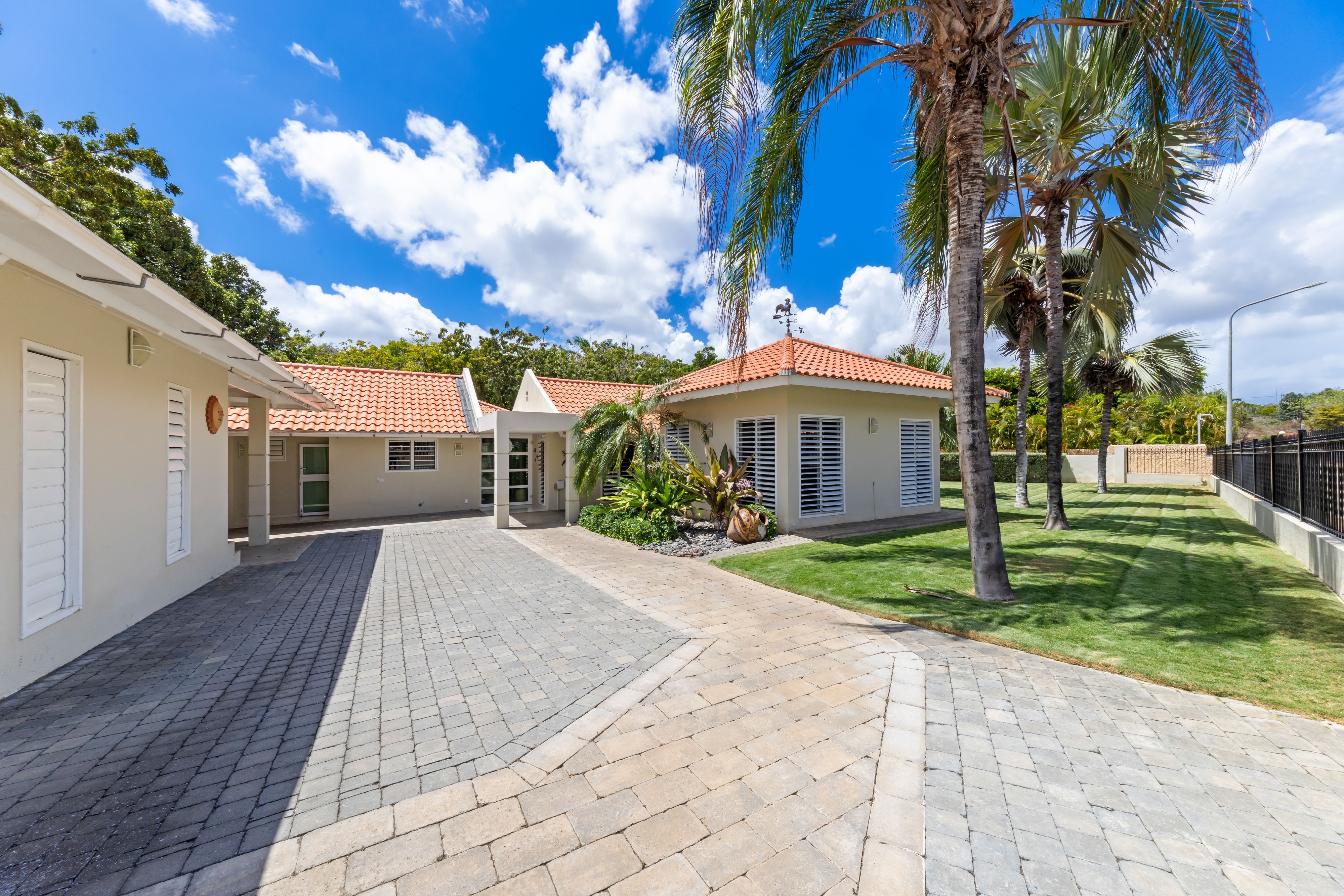 Villa in Mahaai