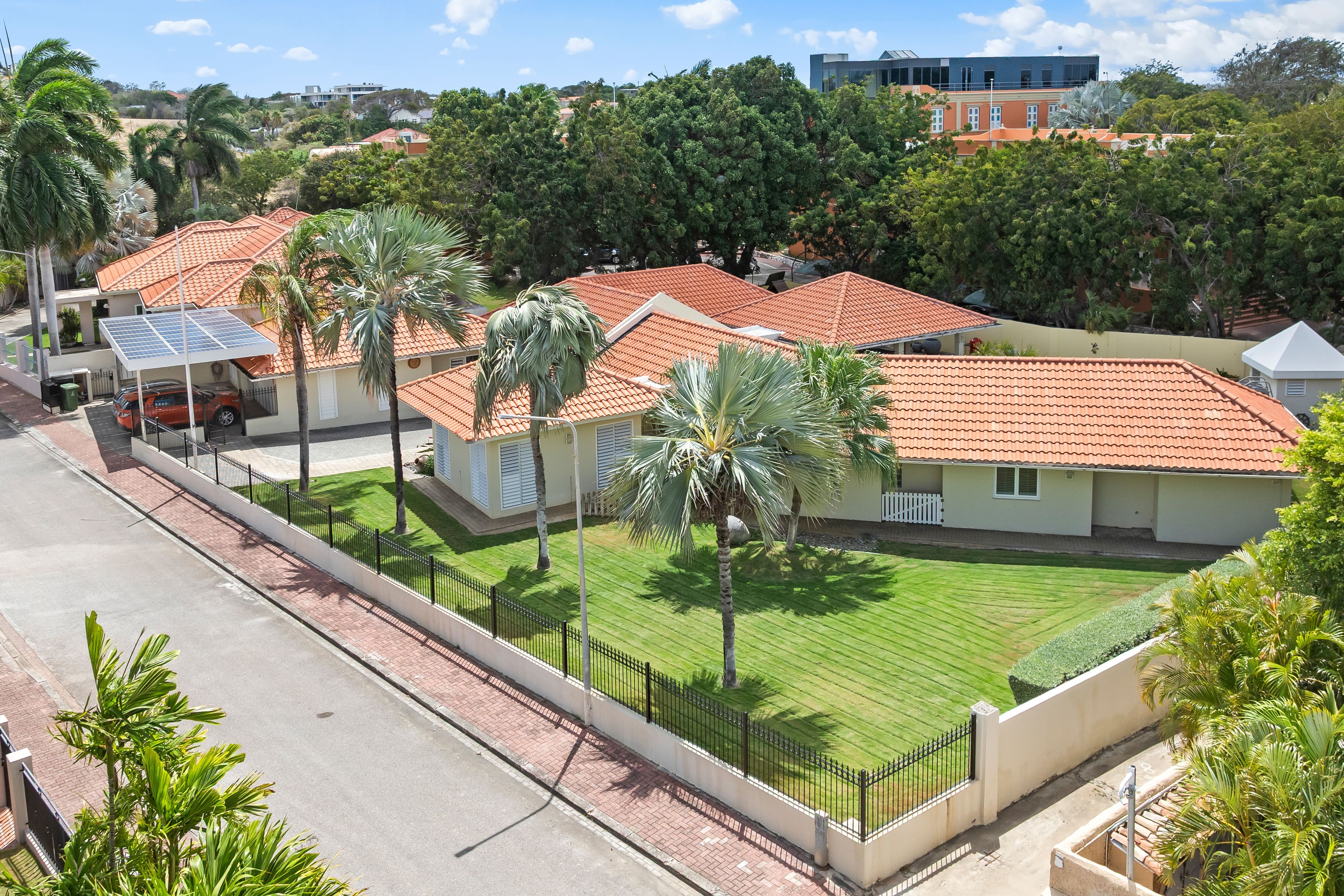 Villa in Mahaai