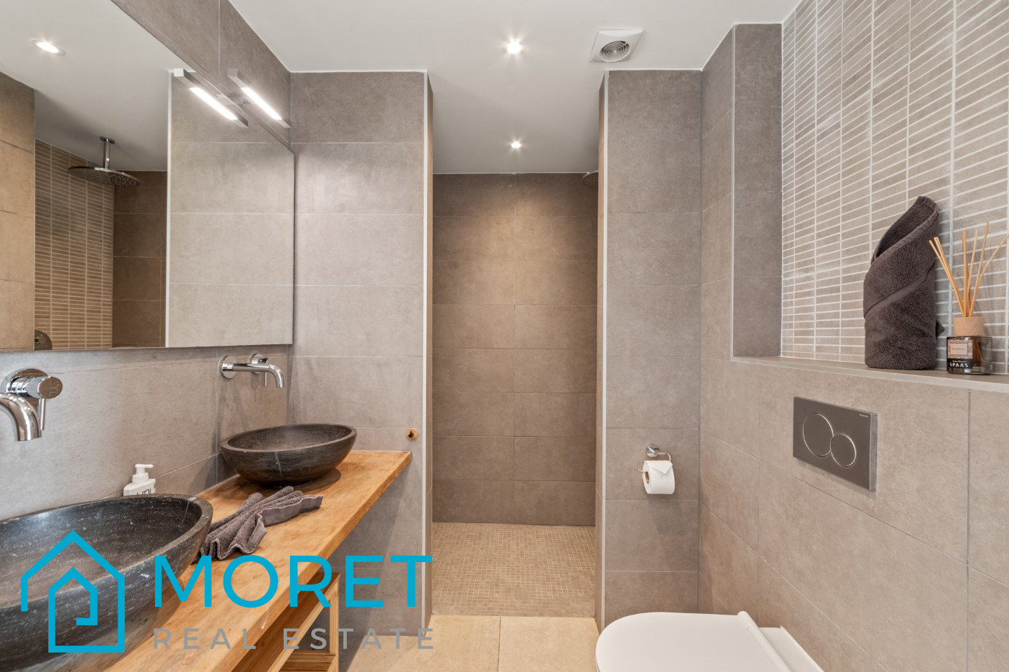 Apartment in Jan Sofat