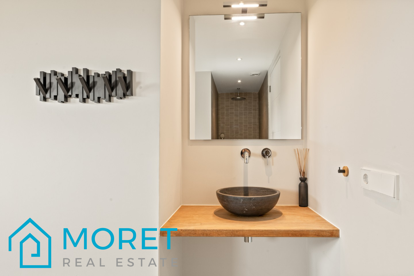 Apartment in Jan Sofat