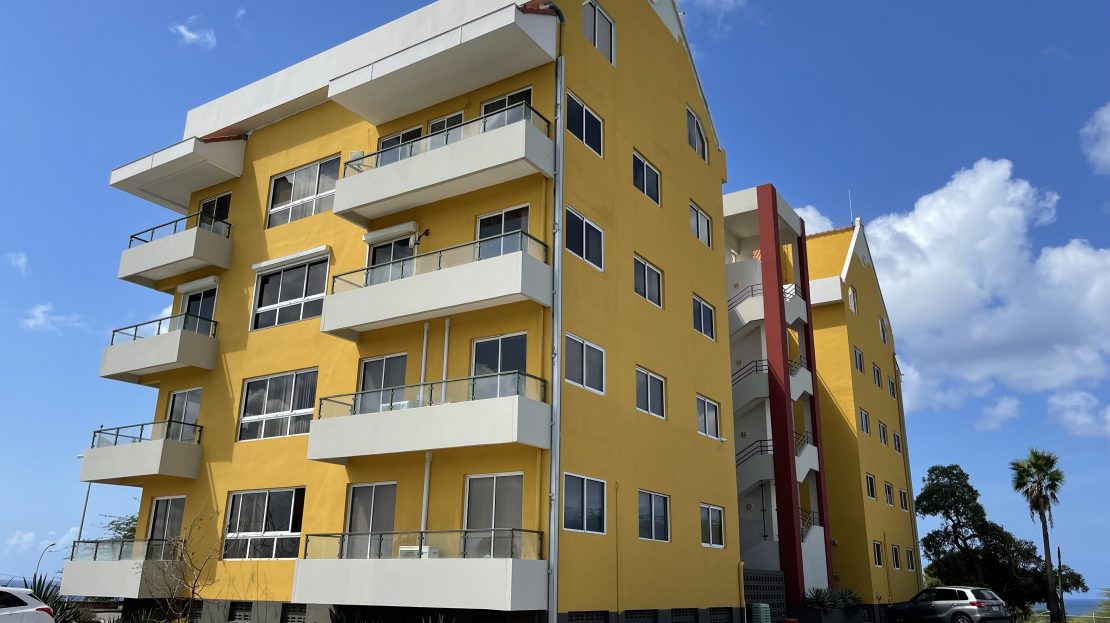 Commercial in Parera