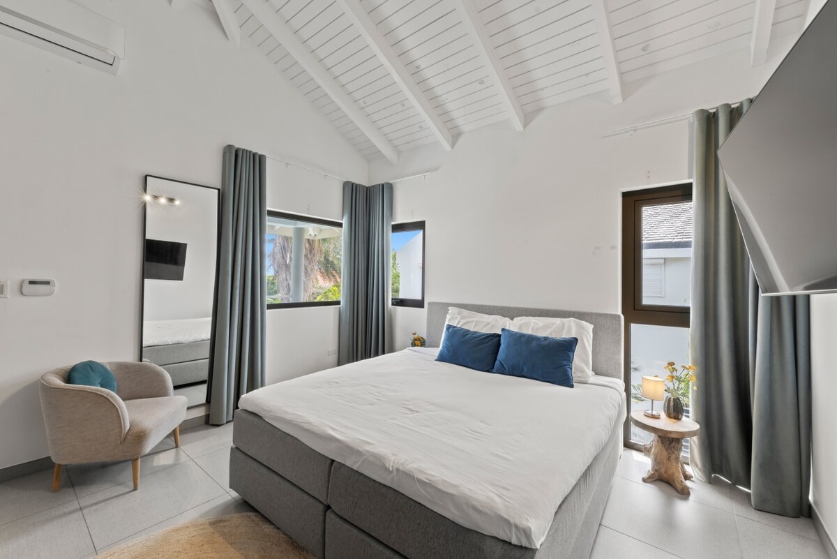Property in Vista Royal
