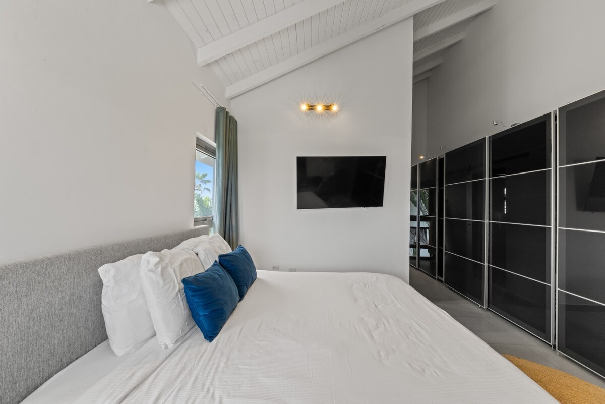 Property in Vista Royal
