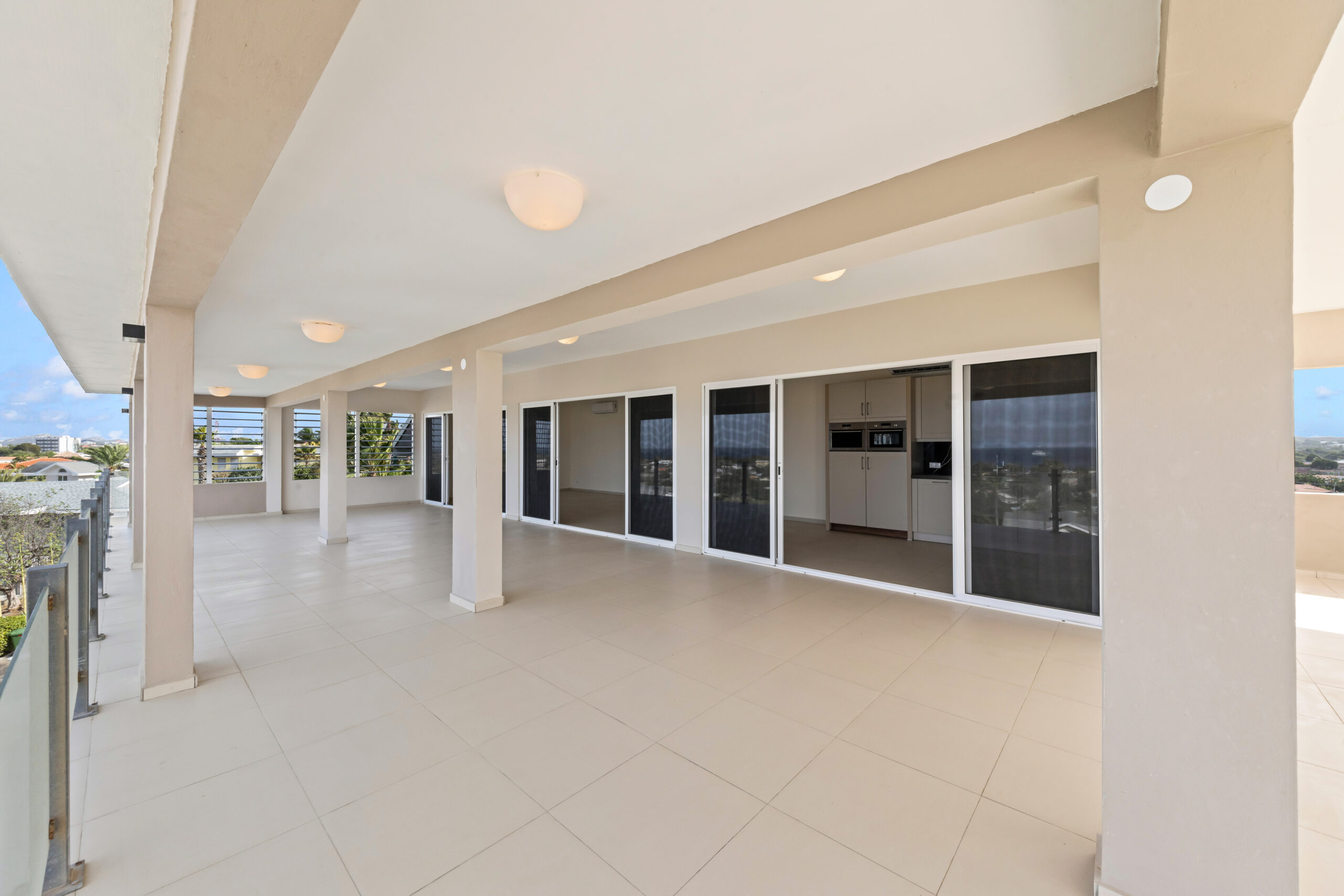 Apartment in Mambo Beach