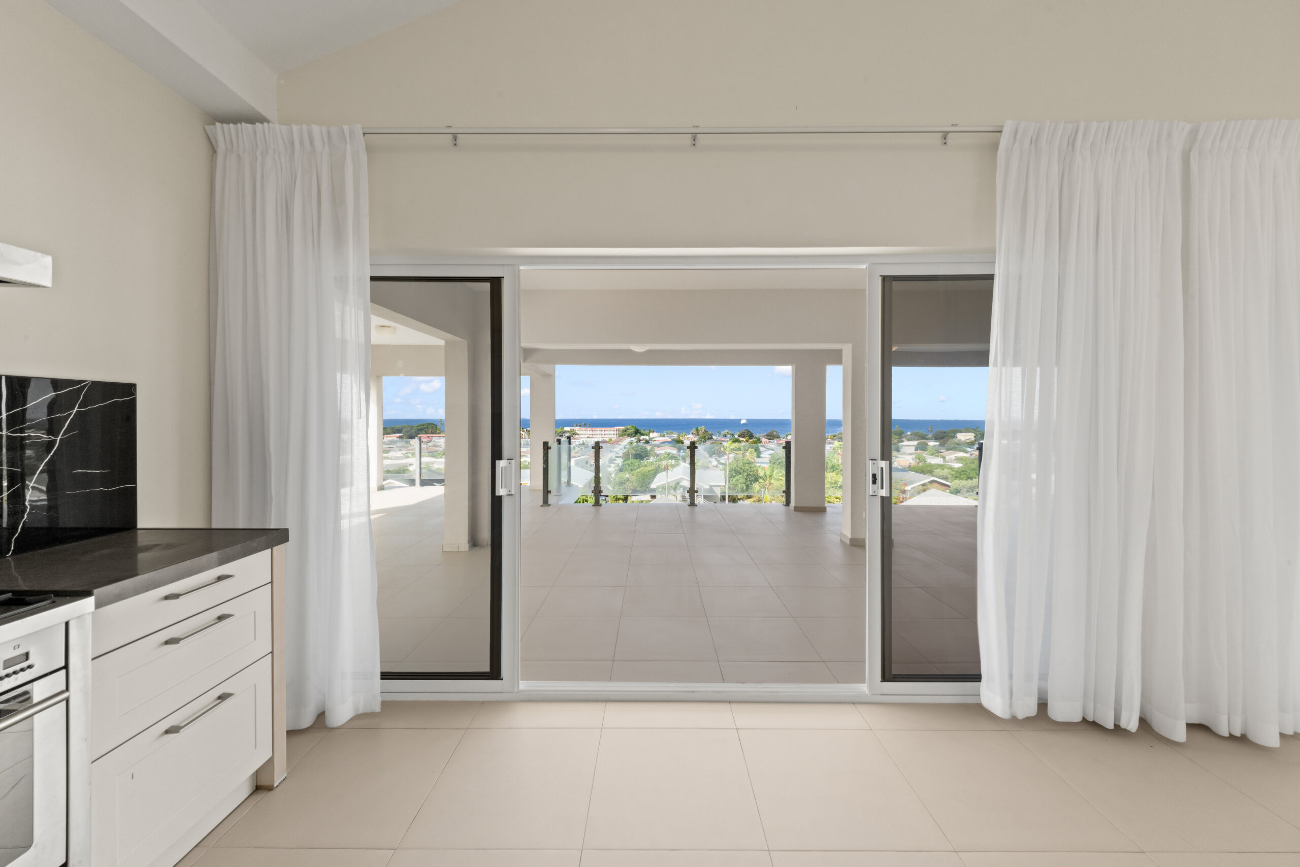 Apartment in Mambo Beach