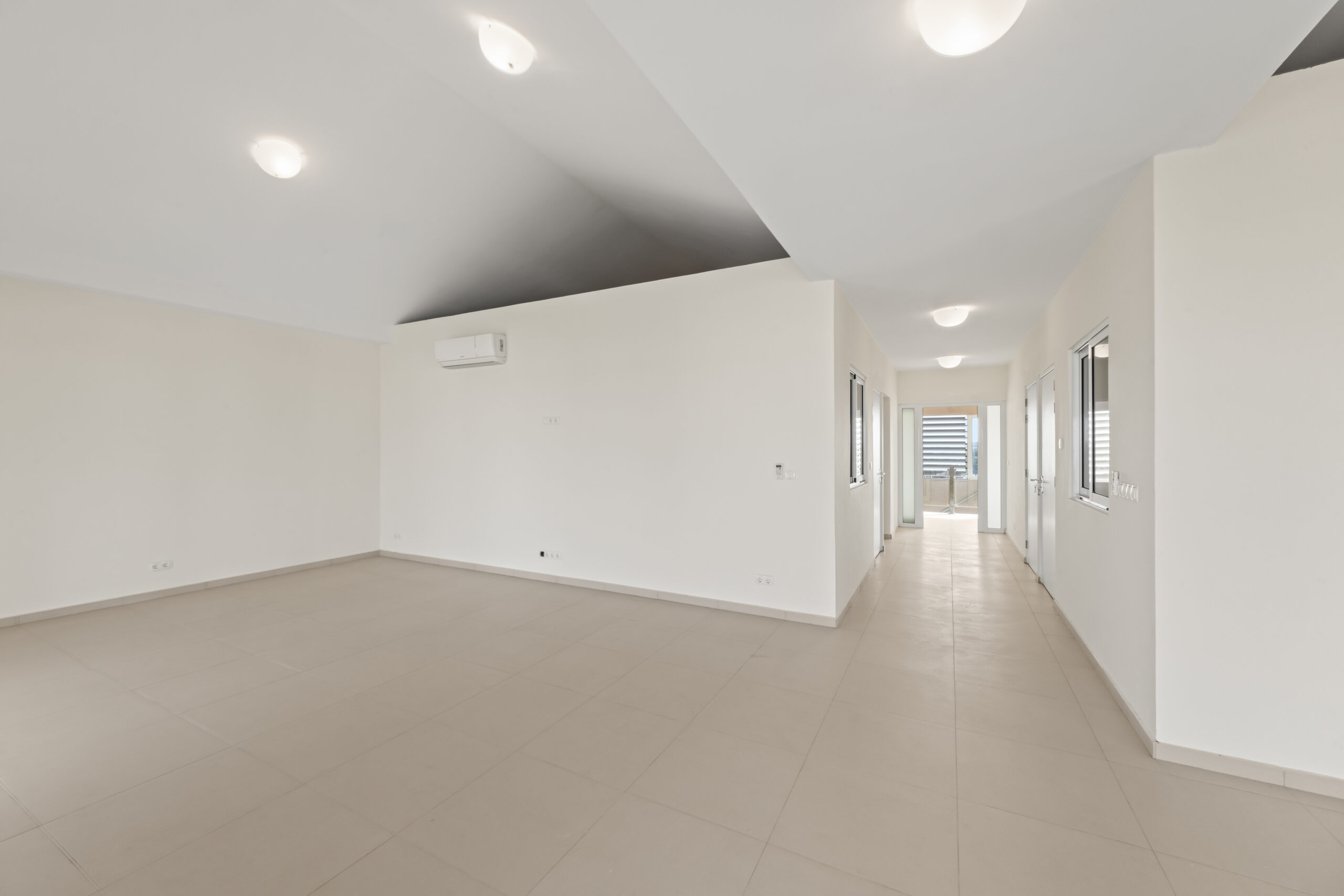 Apartment in Mambo Beach