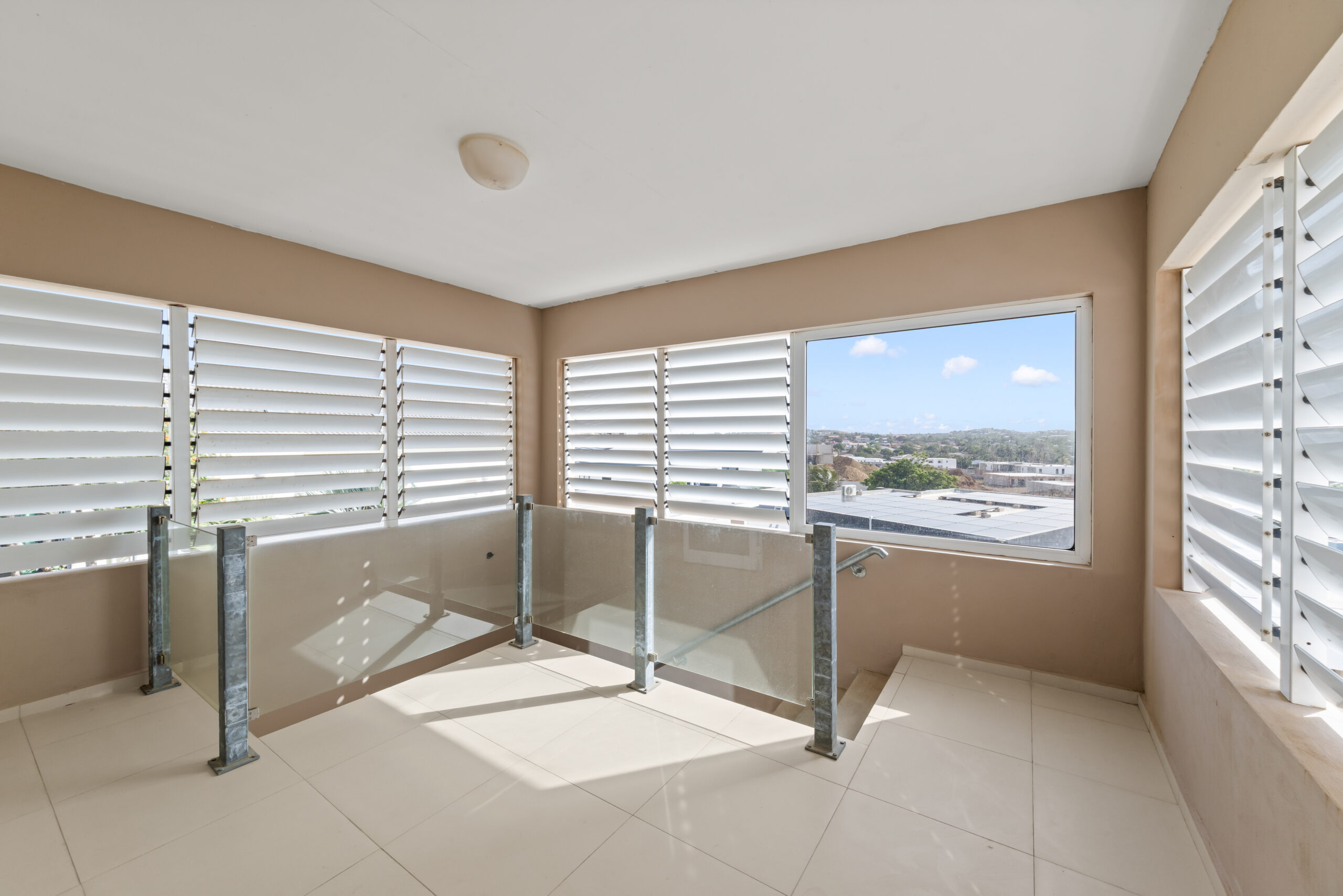 Apartment in Mambo Beach