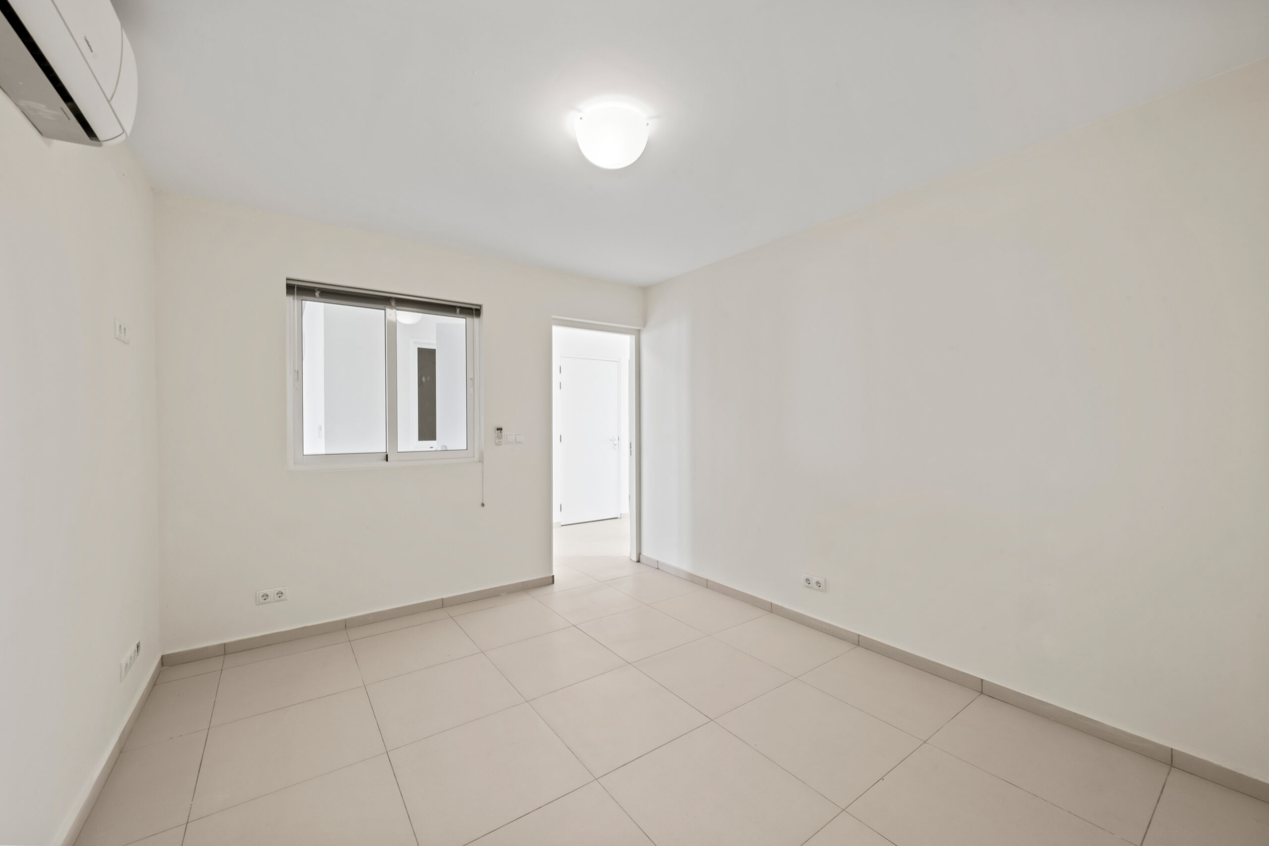 Apartment in Mambo Beach