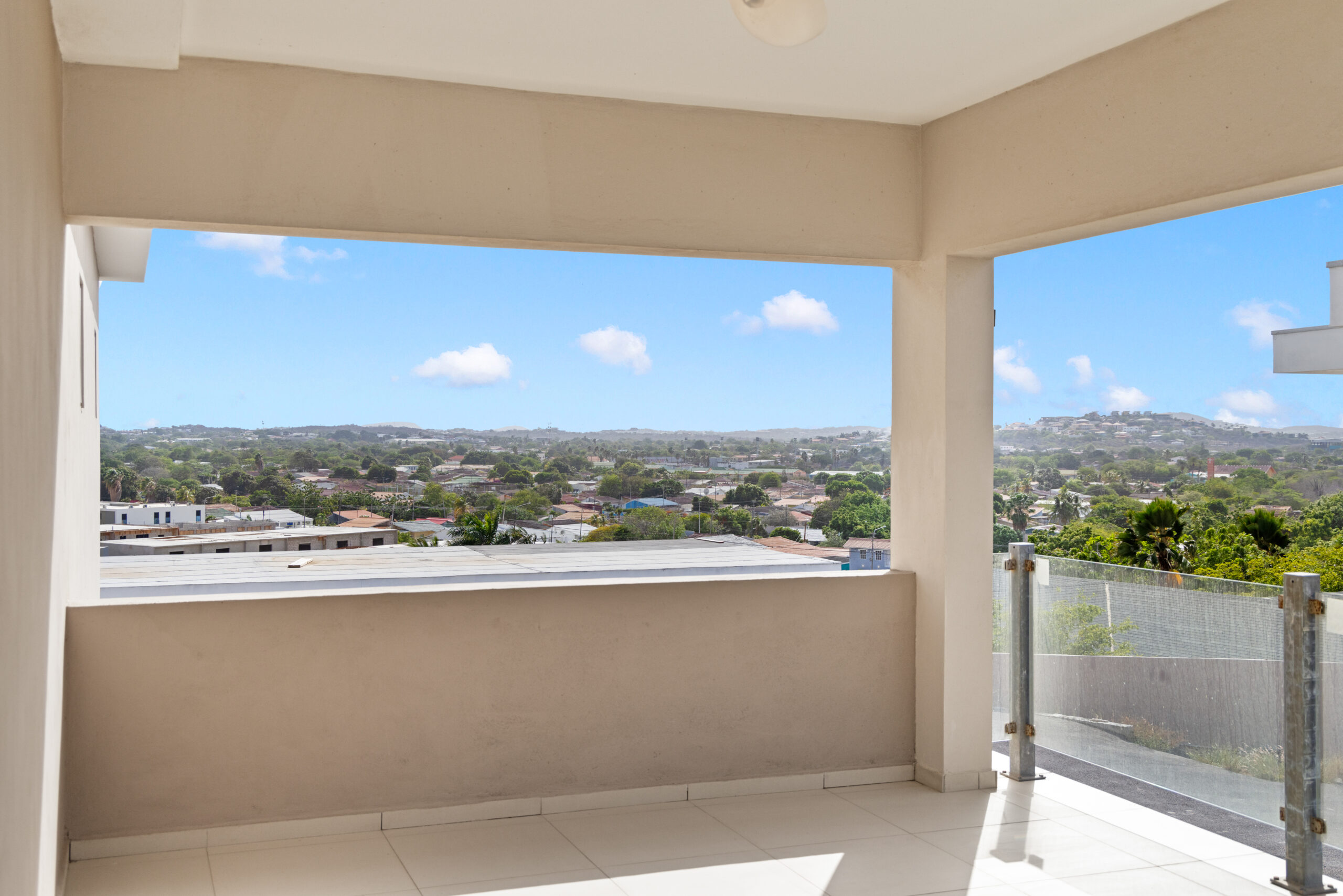 Apartment in Mambo Beach