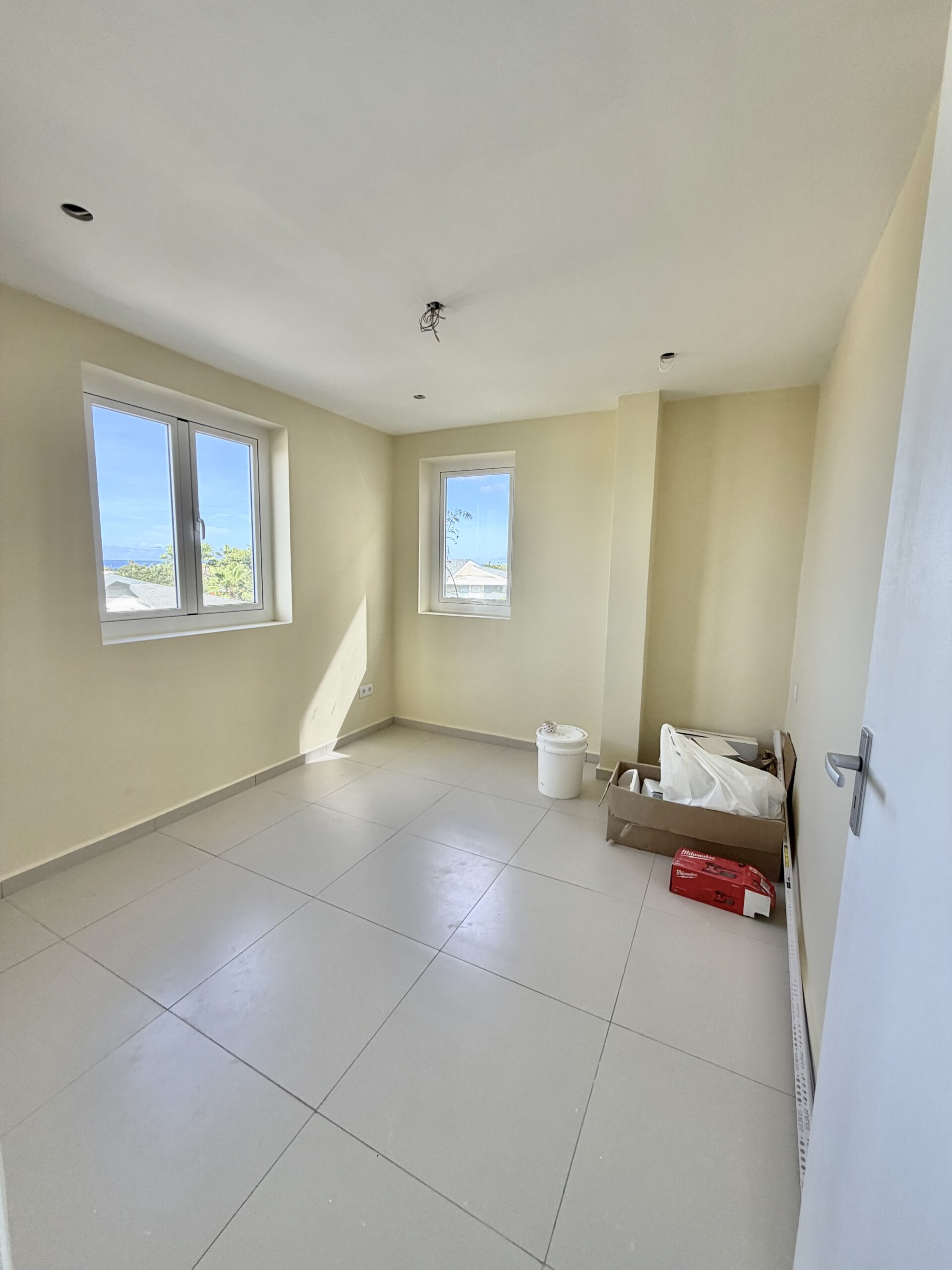 Apartment in Mambo Beach