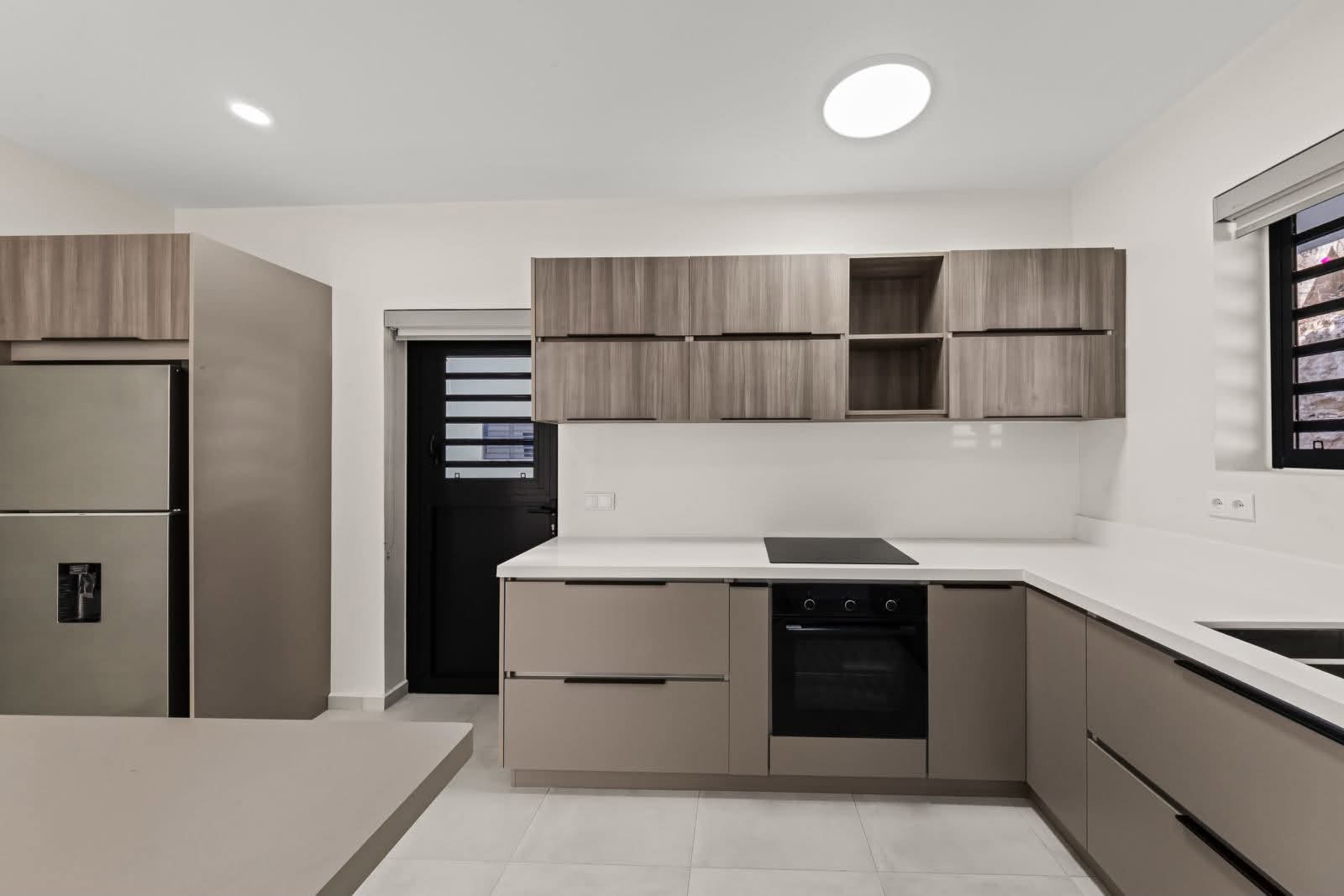 Apartment in Mambo Beach