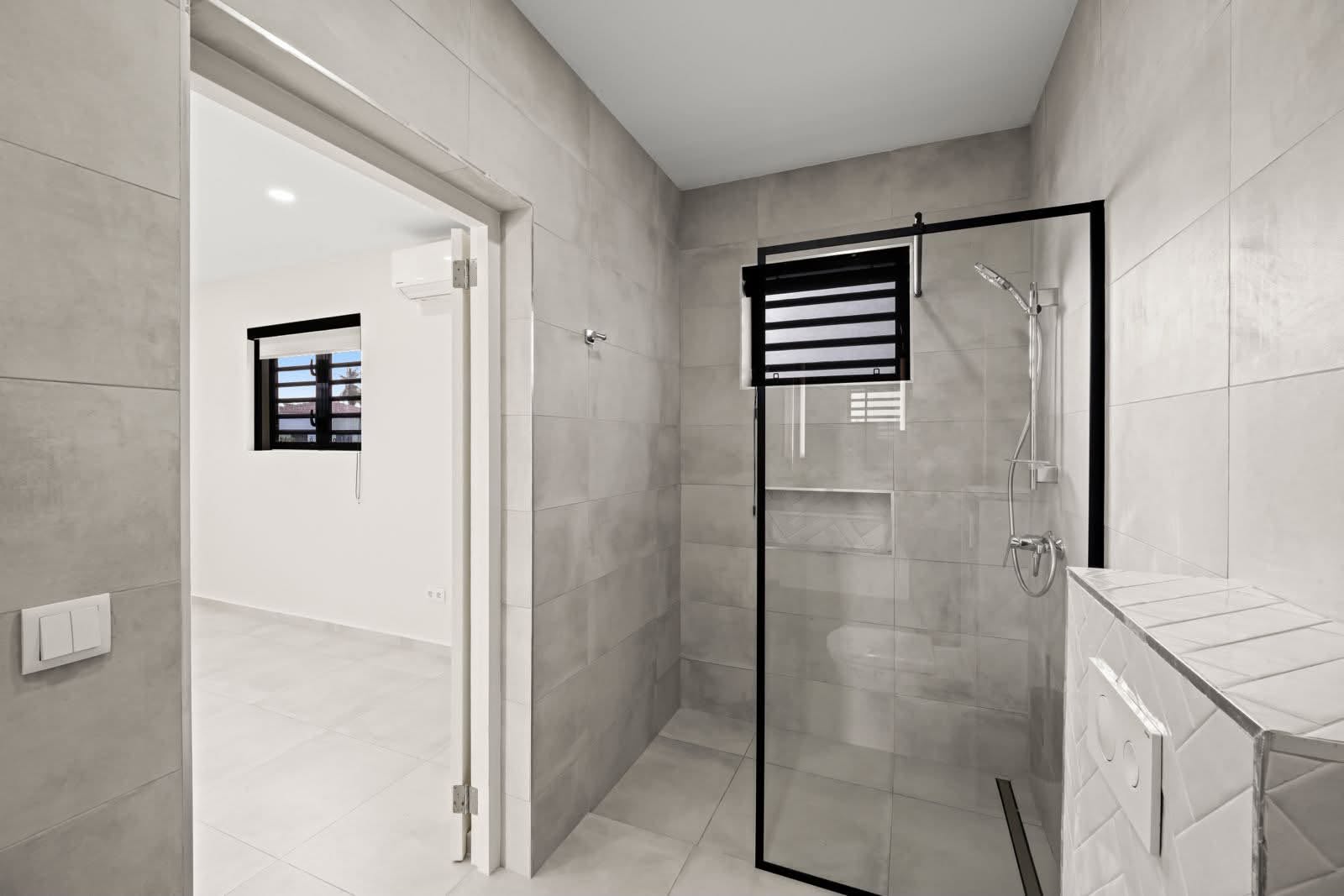 Apartment in Mambo Beach
