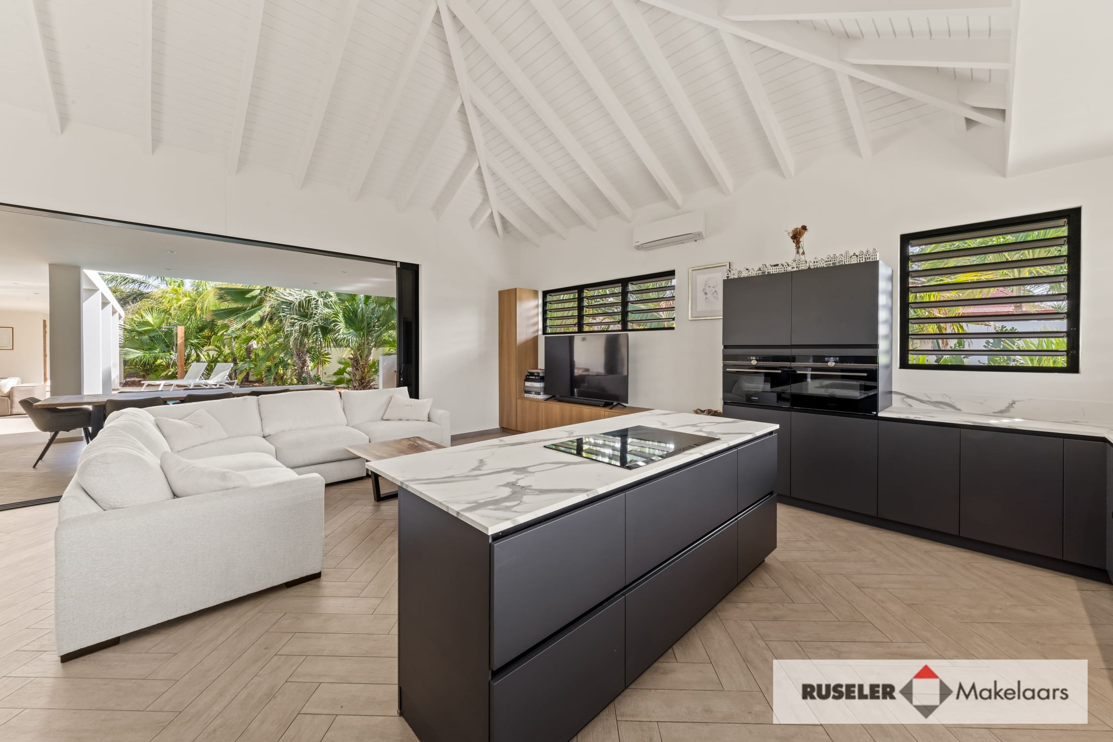 Villa in Vista Royal