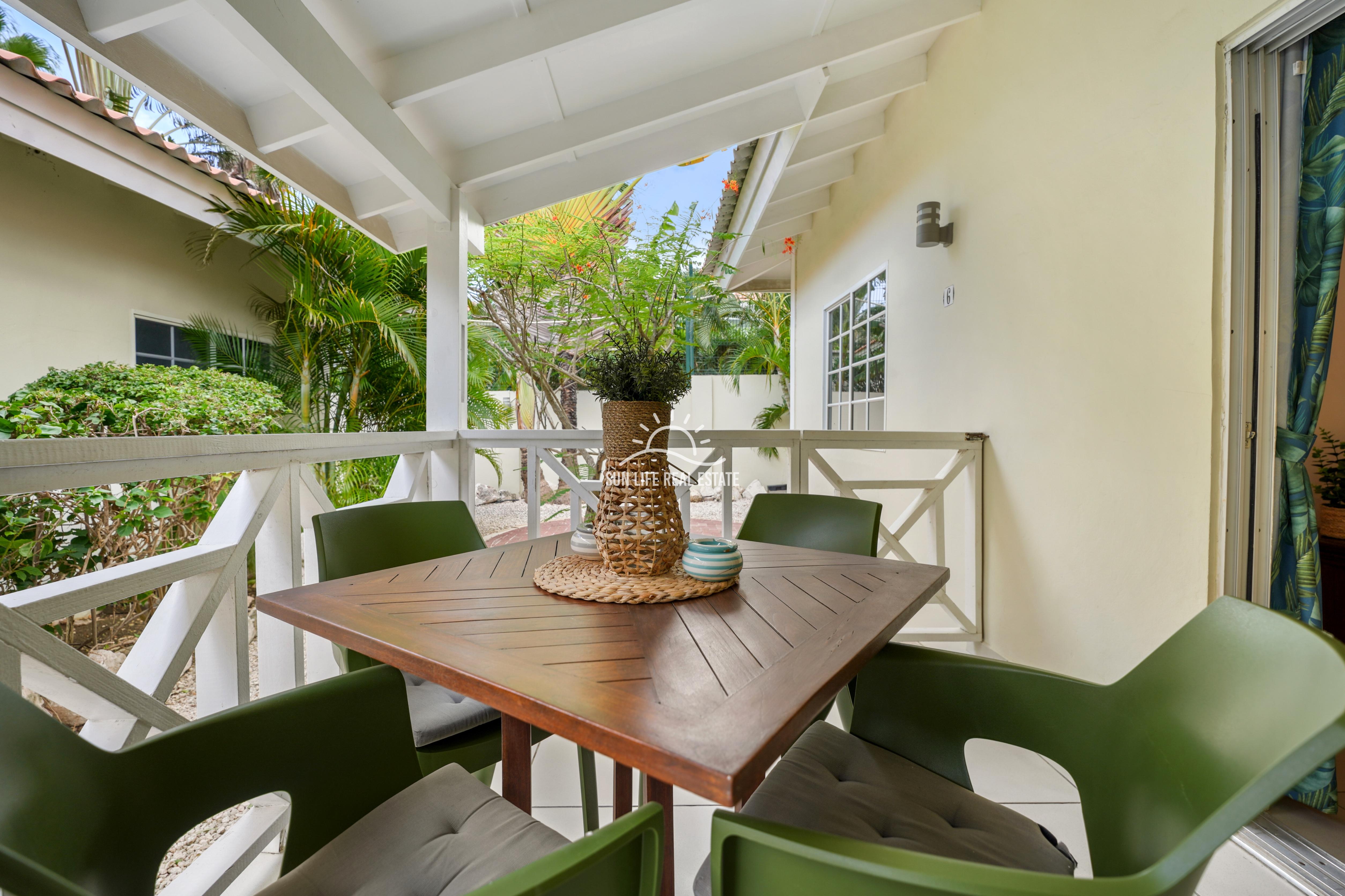 Apartment in Mambo Beach