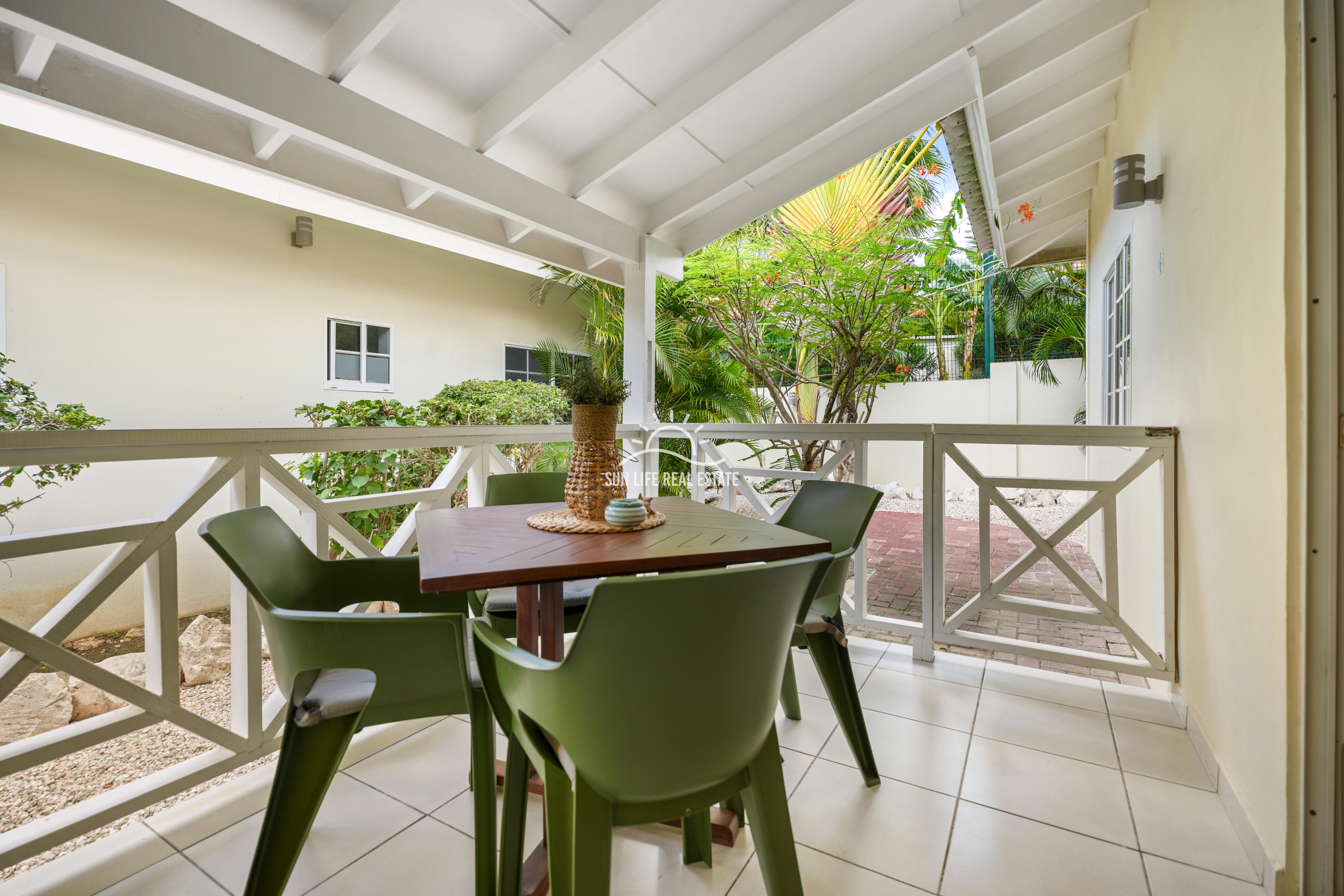 Apartment in Mambo Beach