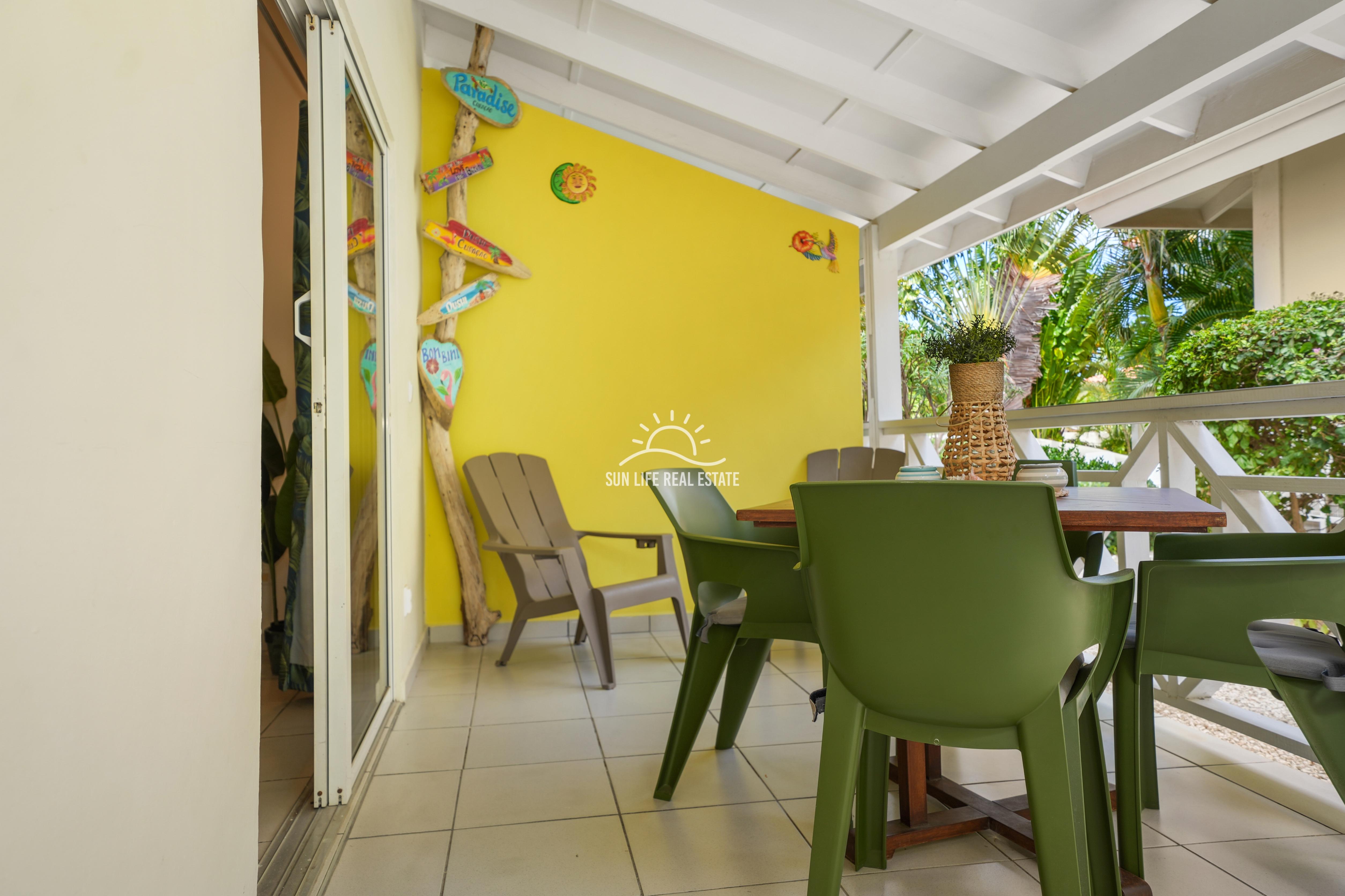 Apartment in Mambo Beach