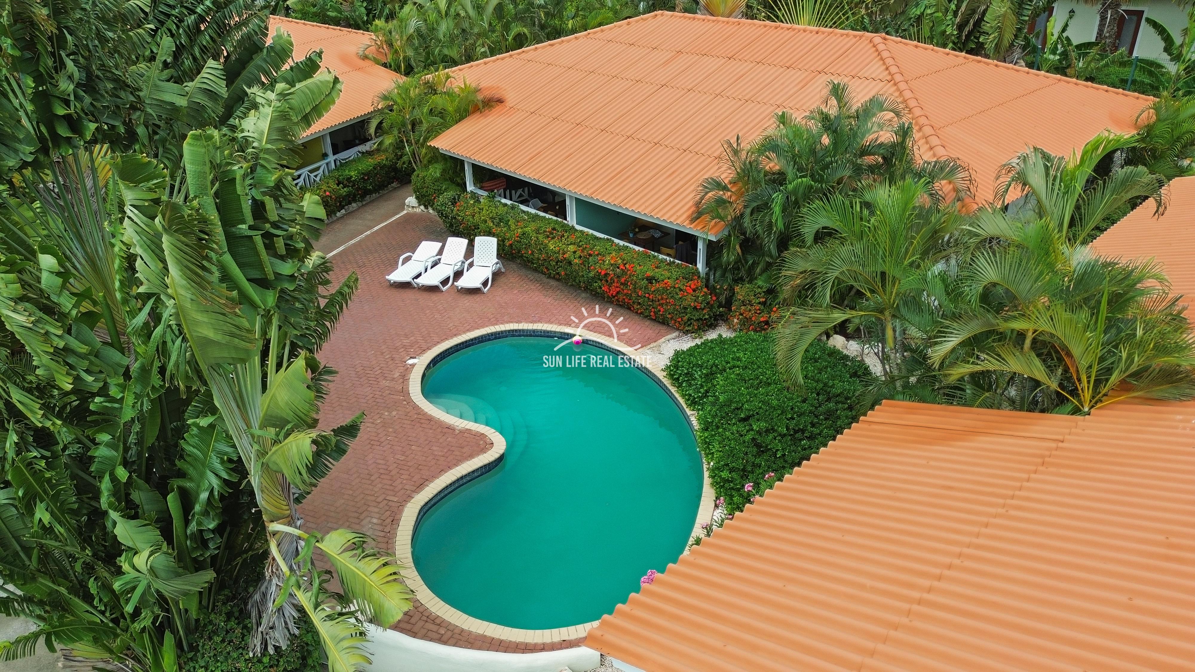 Apartment in Mambo Beach