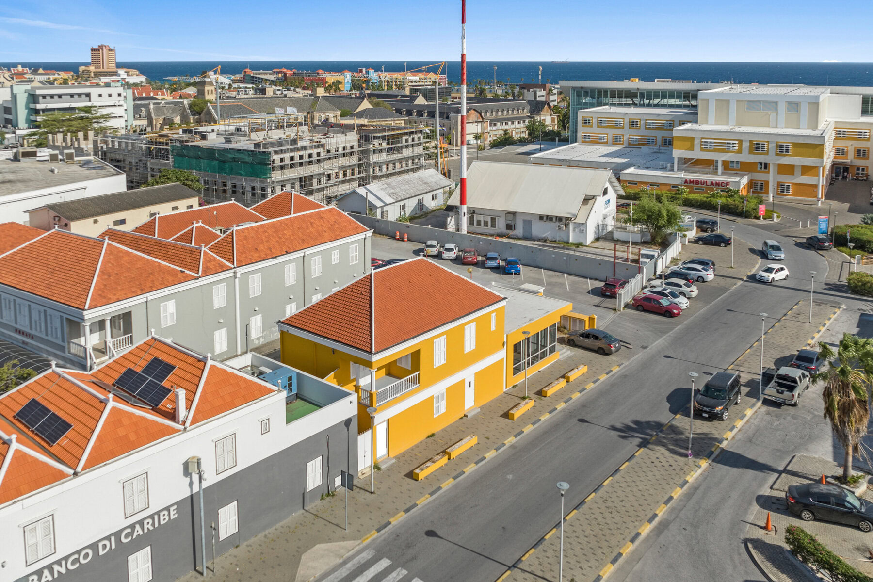 Commercial in Otrobanda