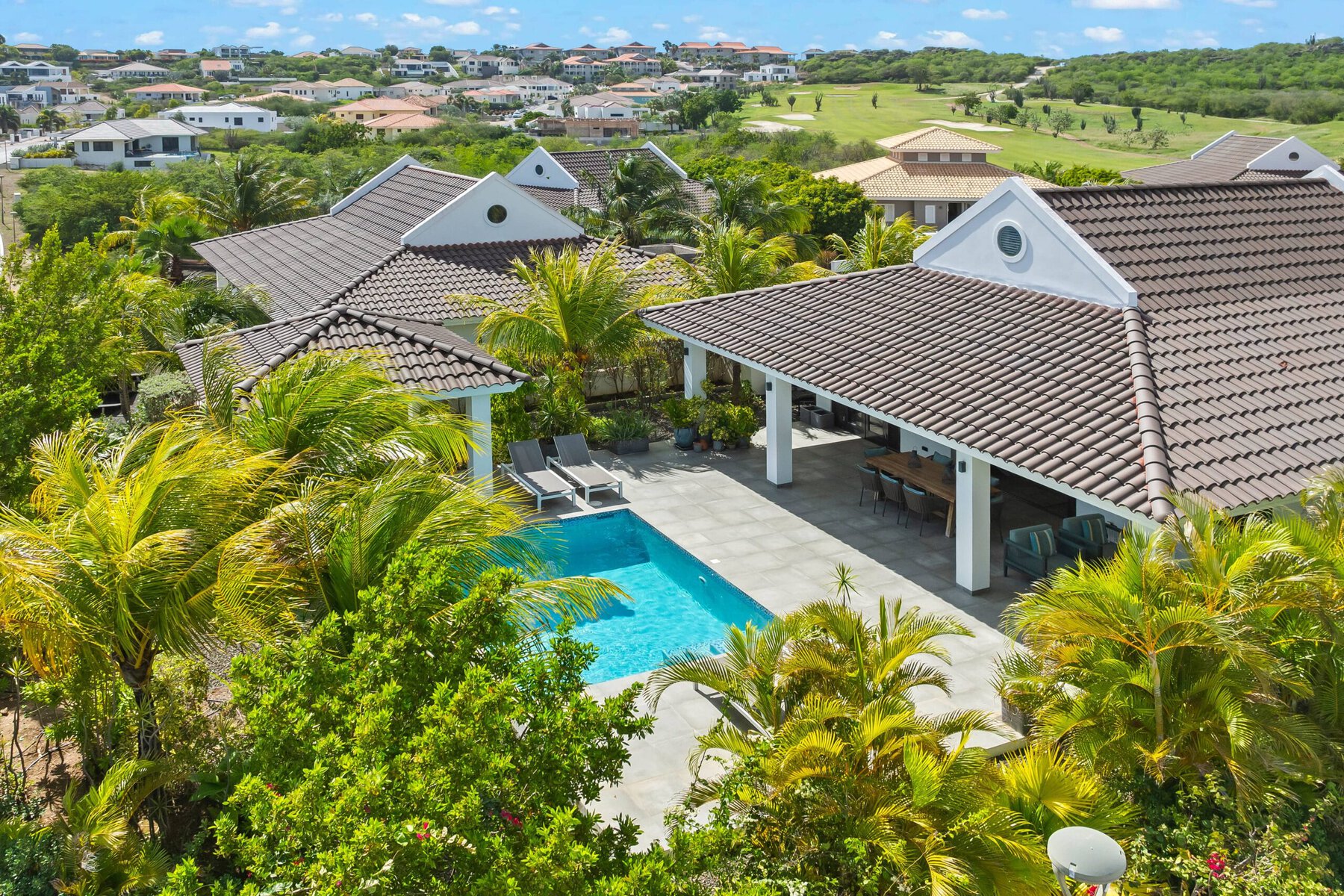 House in Blue Bay