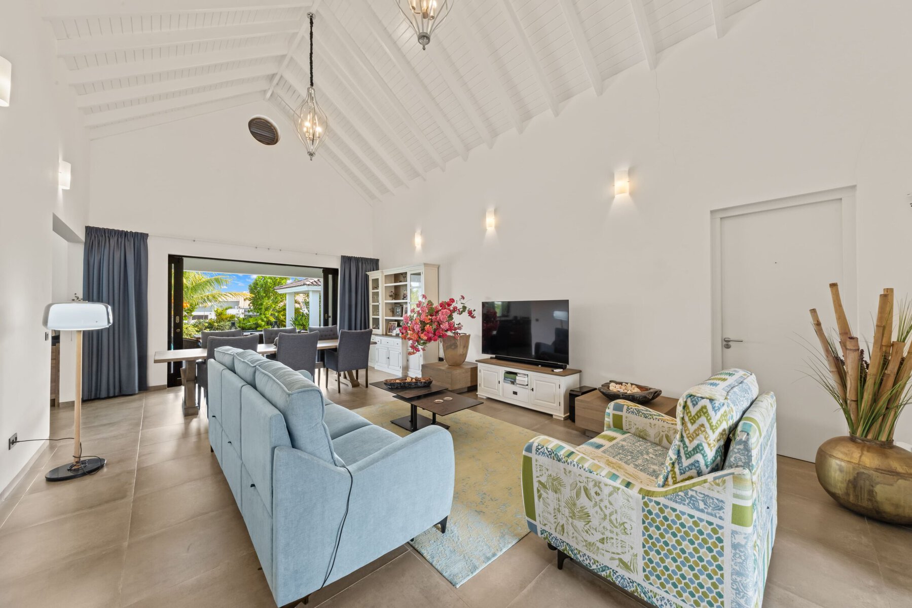 House in Blue Bay