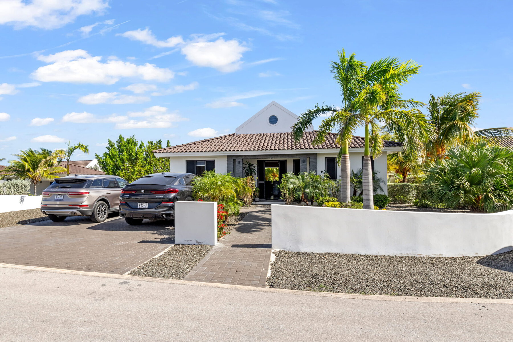 House in Blue Bay