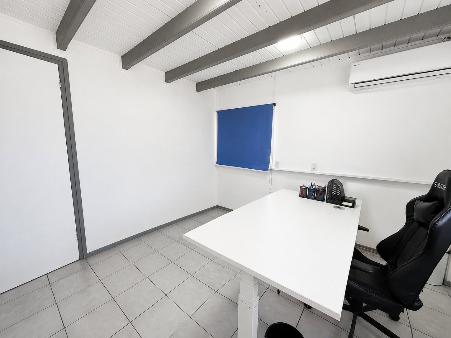Commercial in Mahuma