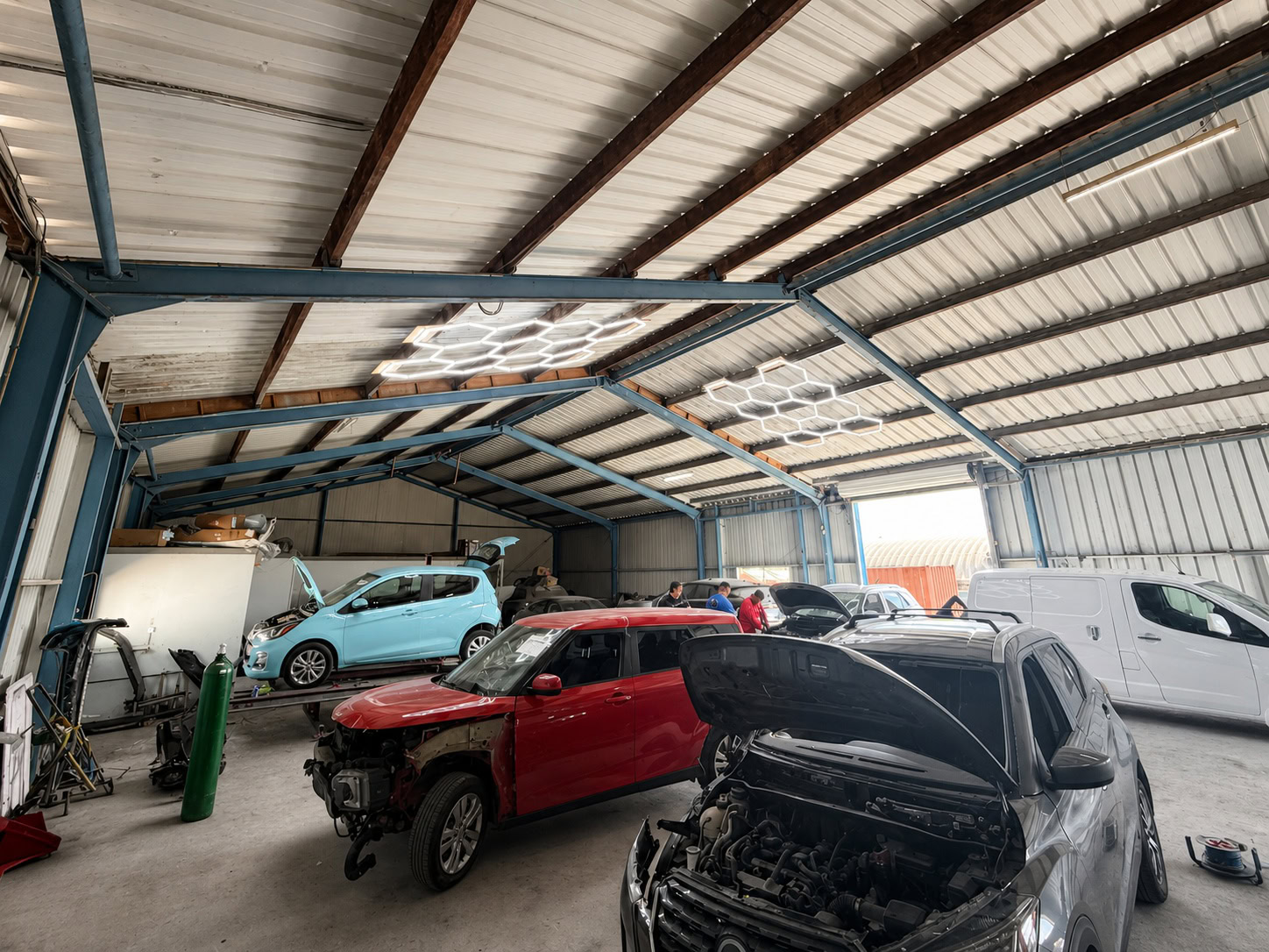 Commercial in Mahuma