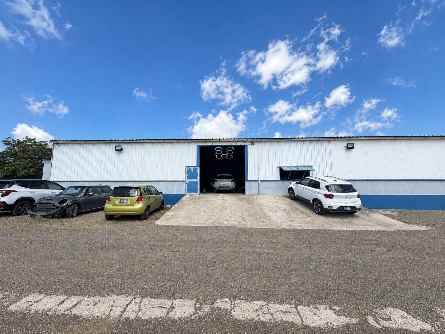 Commercial in Mahuma