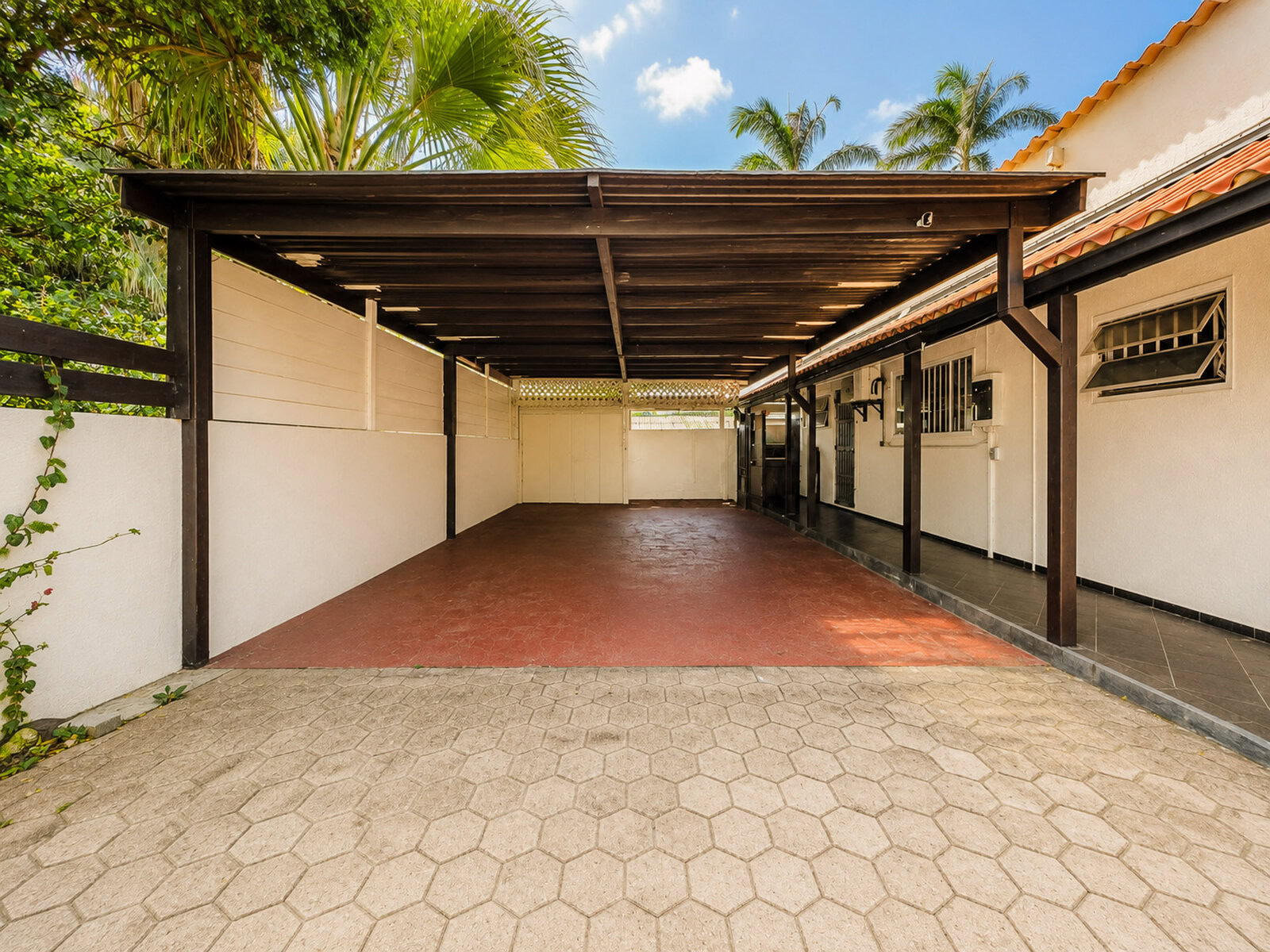 House in Mahaai
