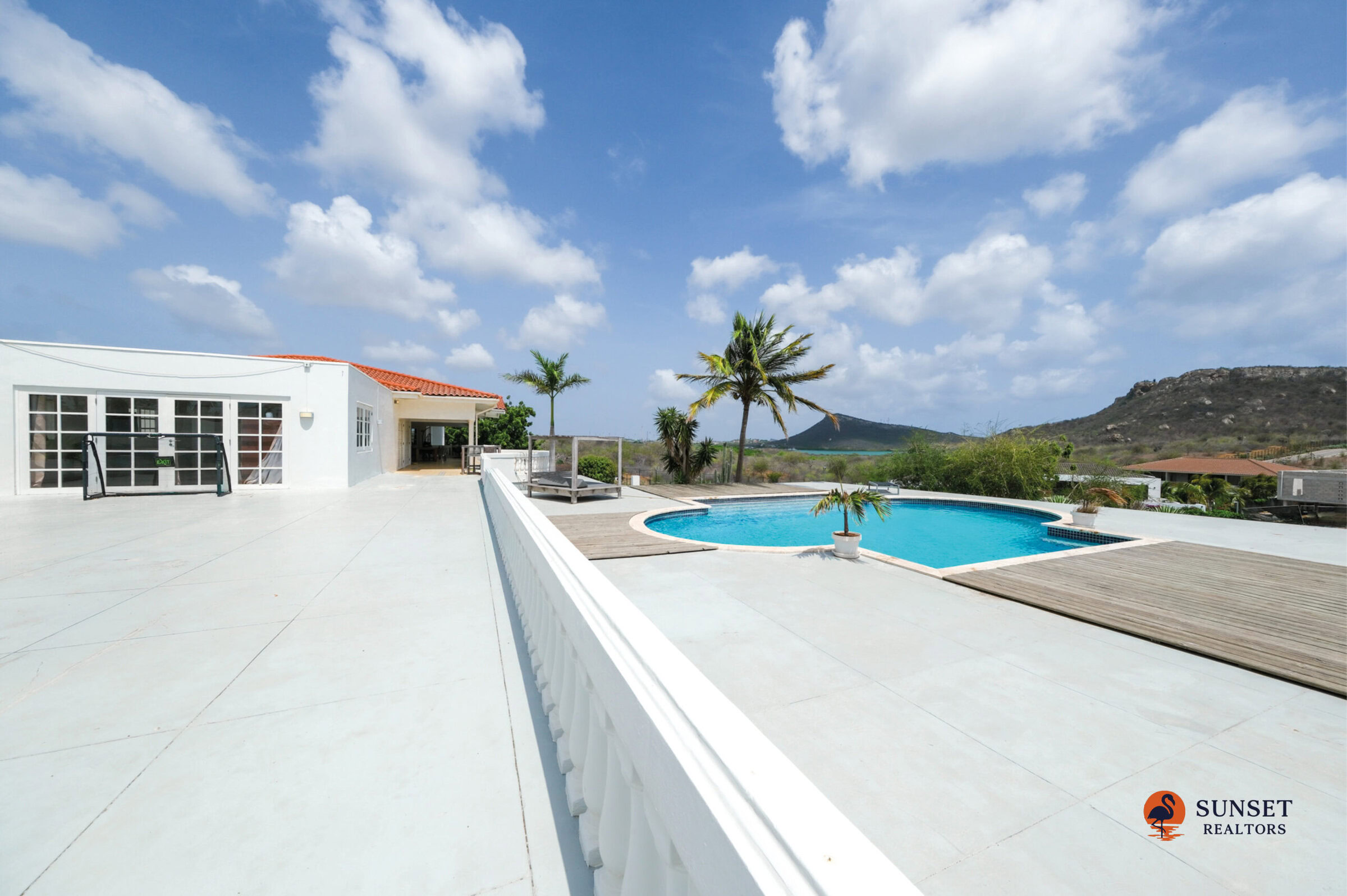 House in Blue Bay